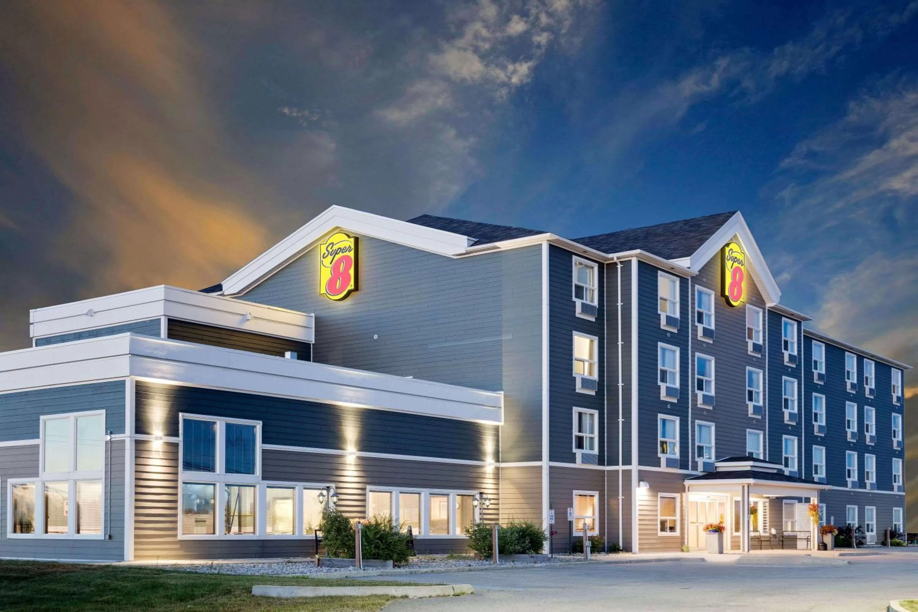 Property building in Super 8 by Wyndham Kapuskasing