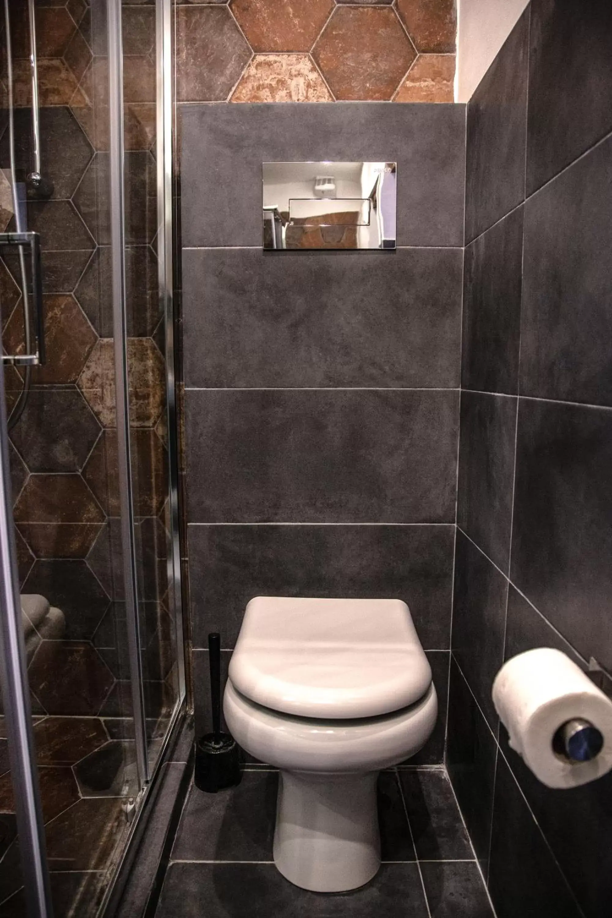 Shower, Bathroom in Borgo Vergini Garden B&B
