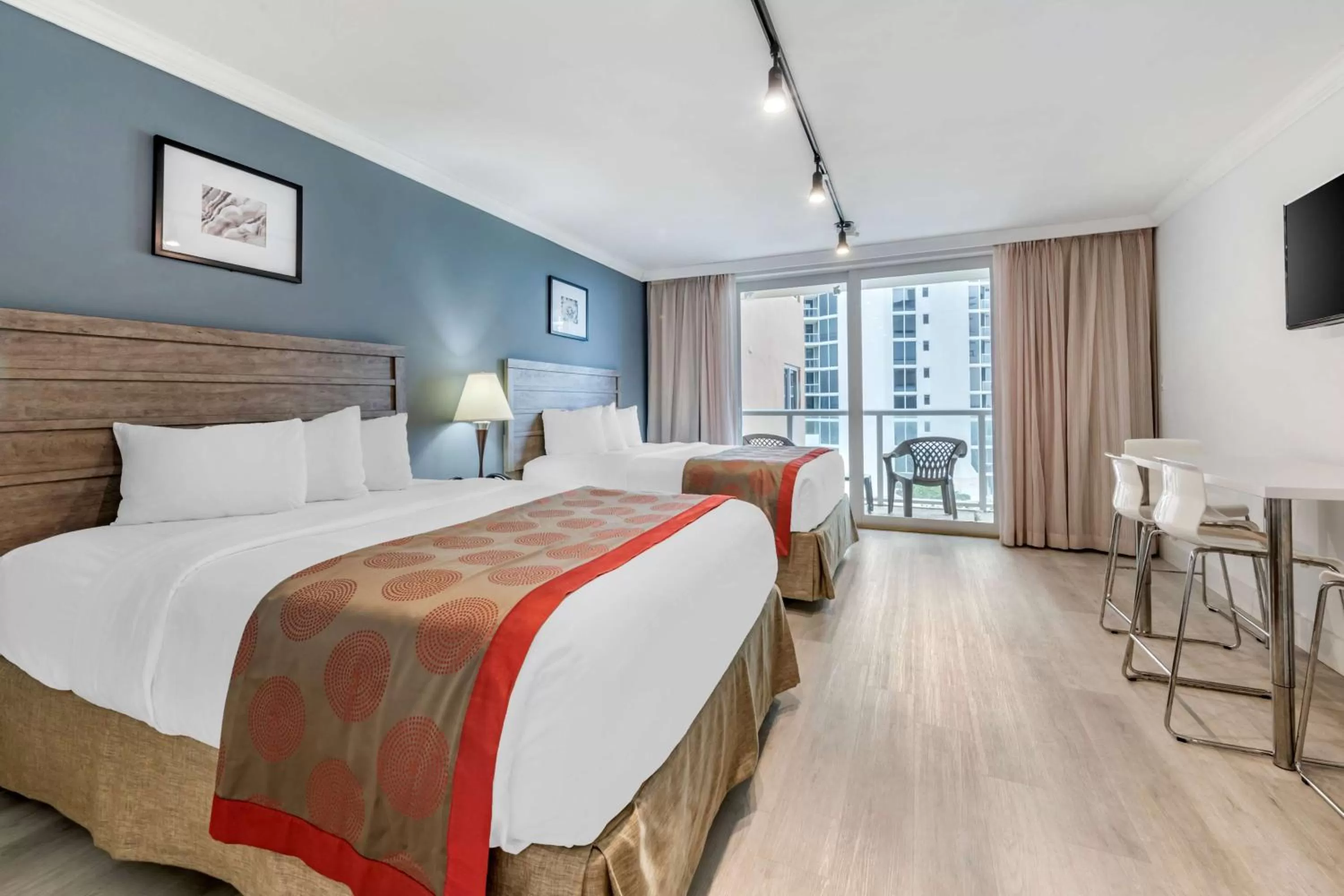 Photo of the whole room, Bed in Ramada Plaza by Wyndham Marco Polo Beach Resort