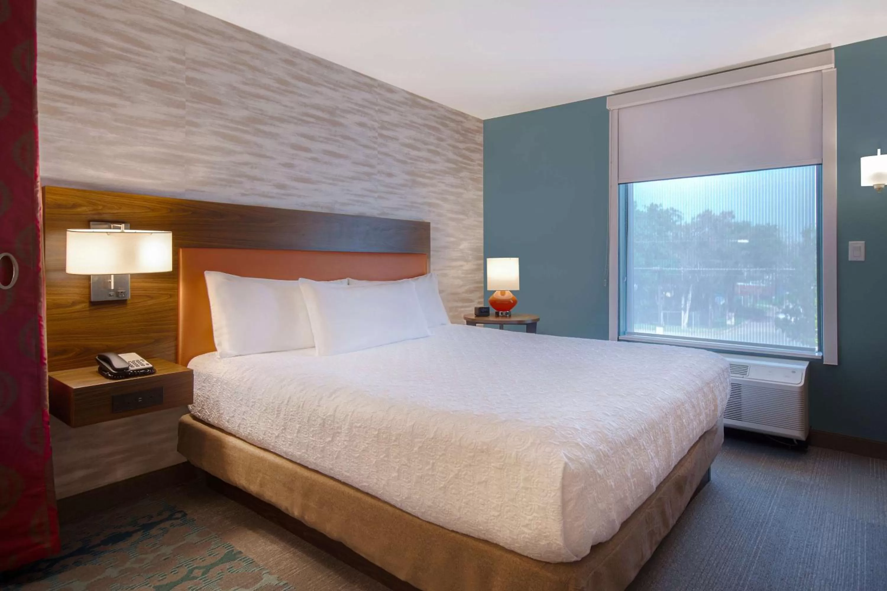 Bed in Home2 Suites By Hilton Waco