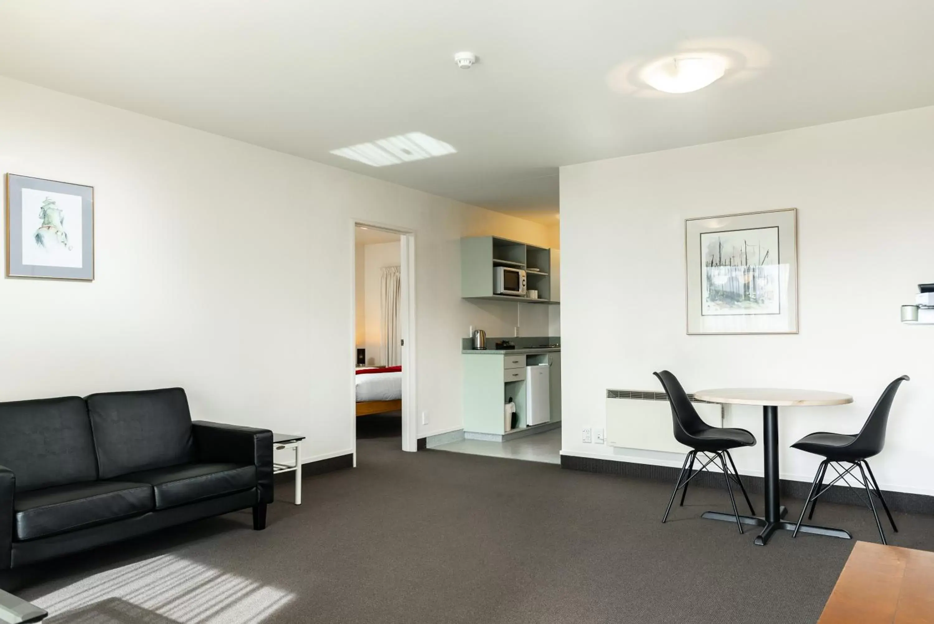 Seating Area in Jasmine Court Motel