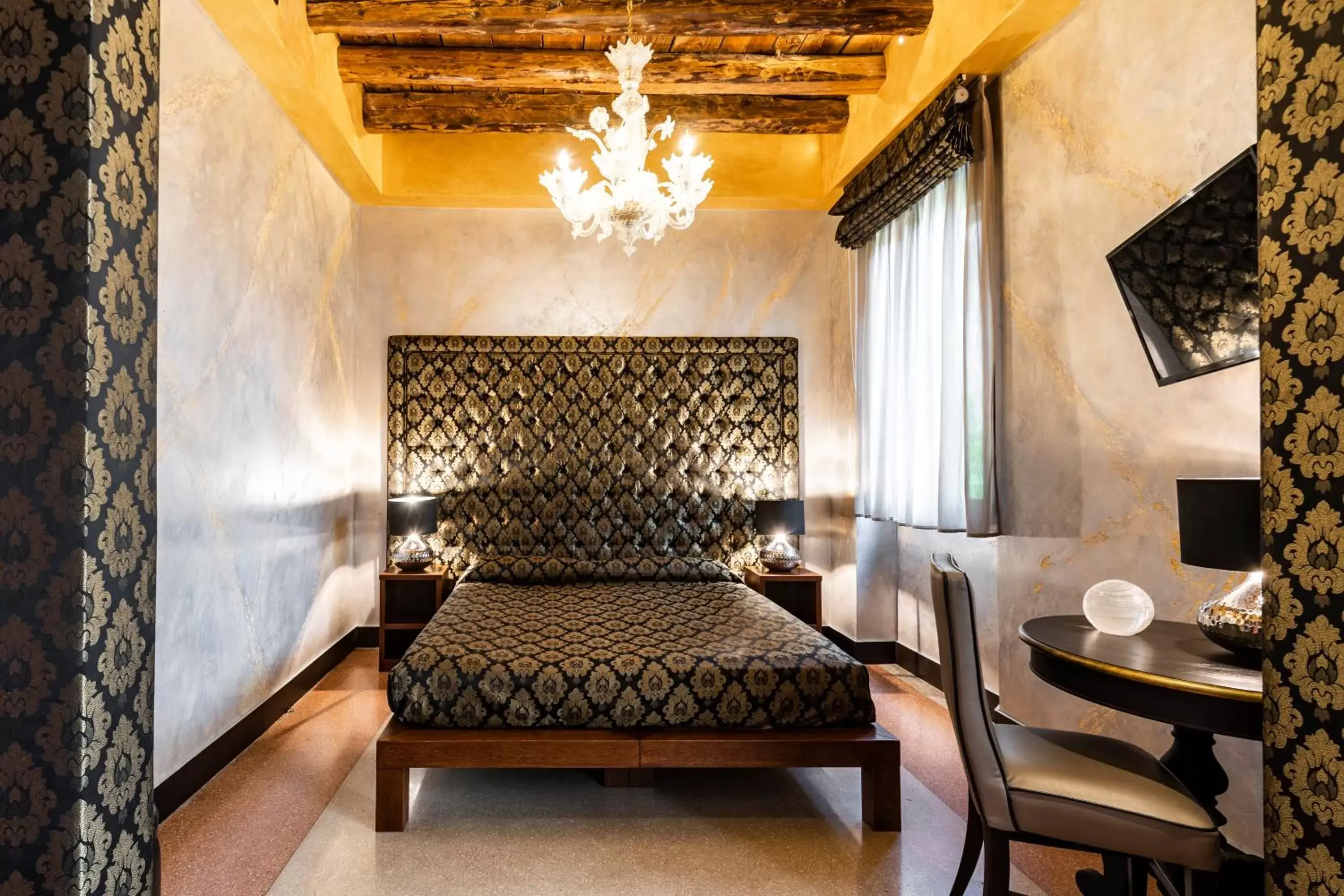 Bed in Hotel Abbazia Bed in Hotel Abbazia