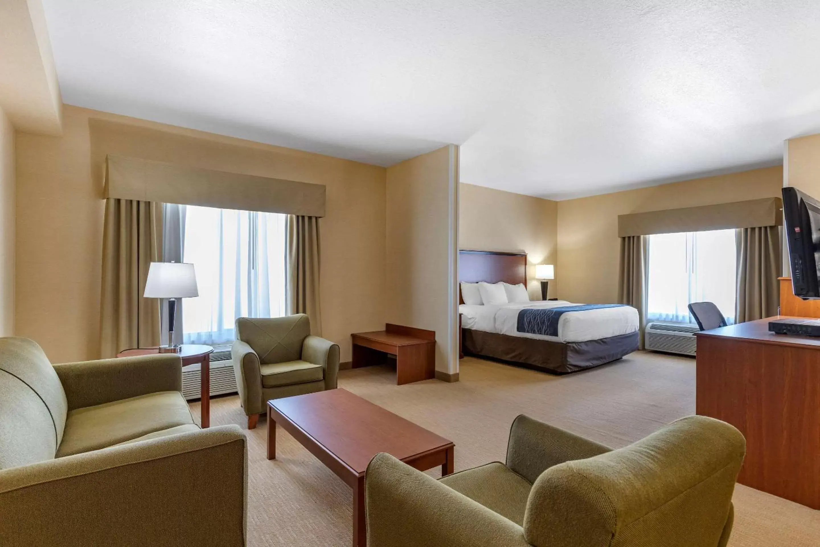 Bedroom in Comfort Inn & Suites Gateway to Glacier National Park