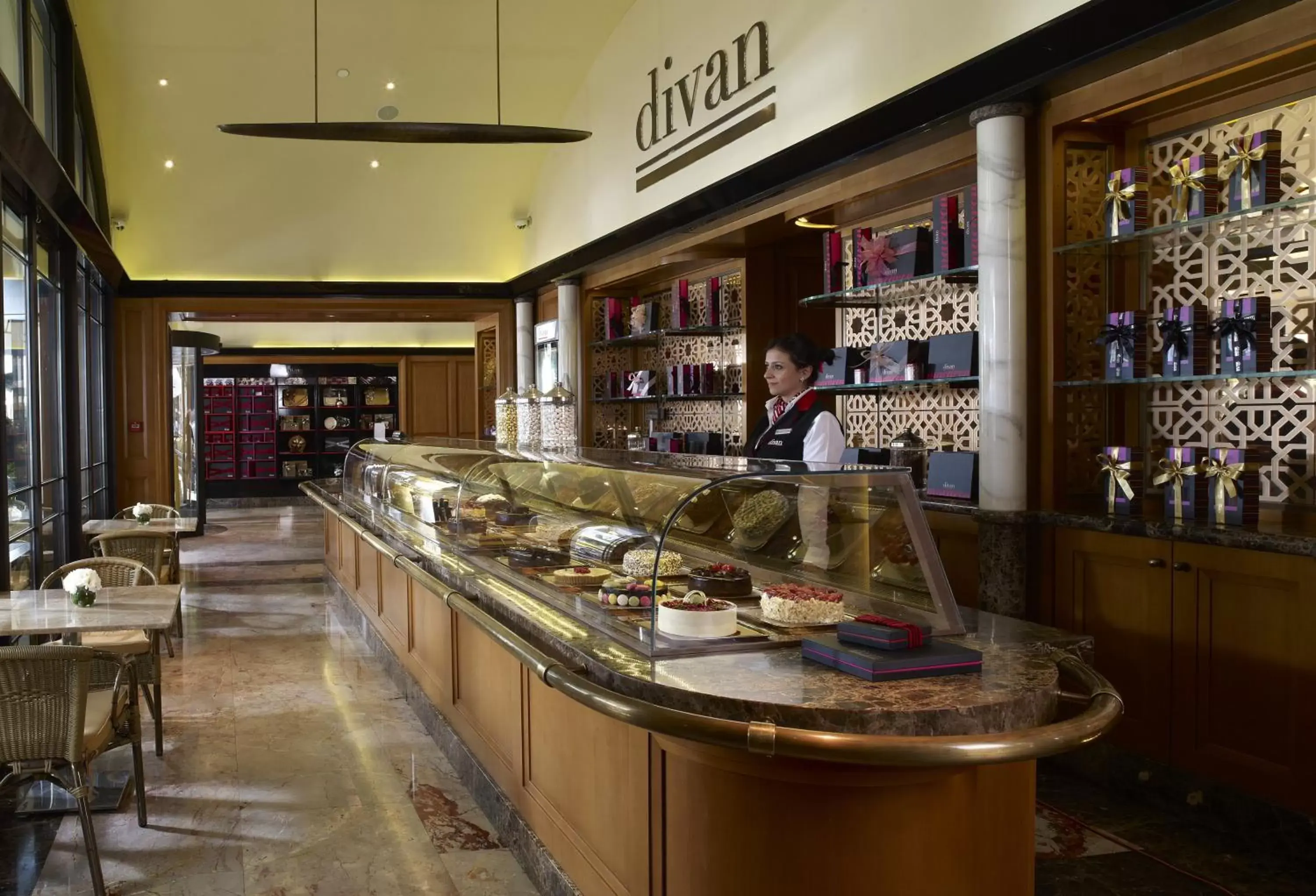 Restaurant/places to eat in Divan Istanbul