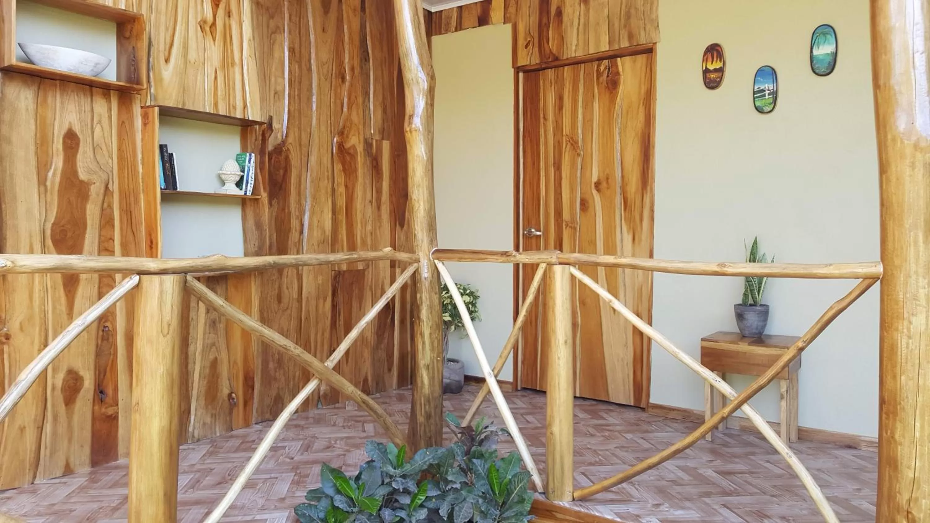 El Gecko Hotel & Tours