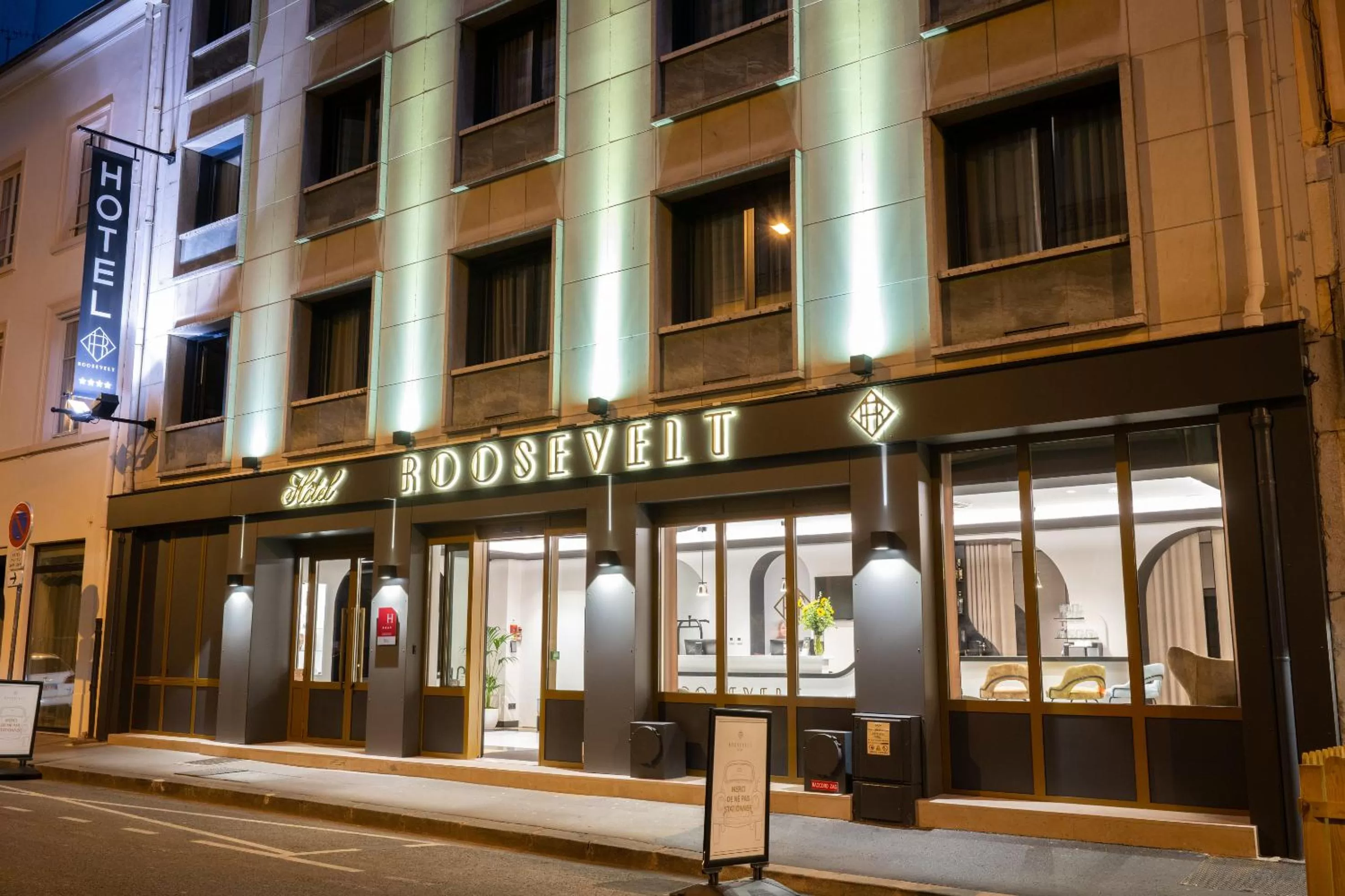 Property building in Hôtel Le Roosevelt Lyon