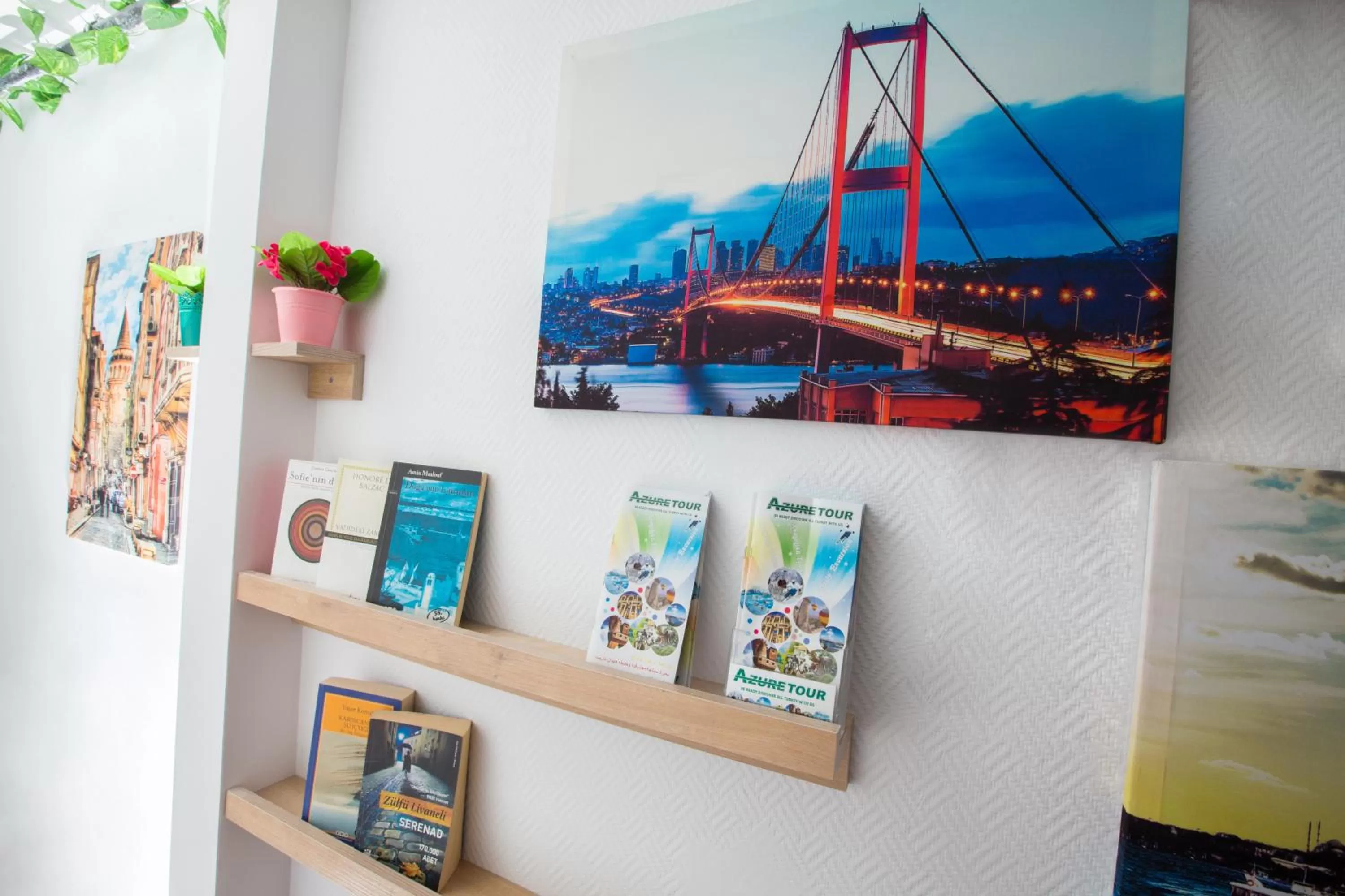 Decorative detail in Golden Street Hotel