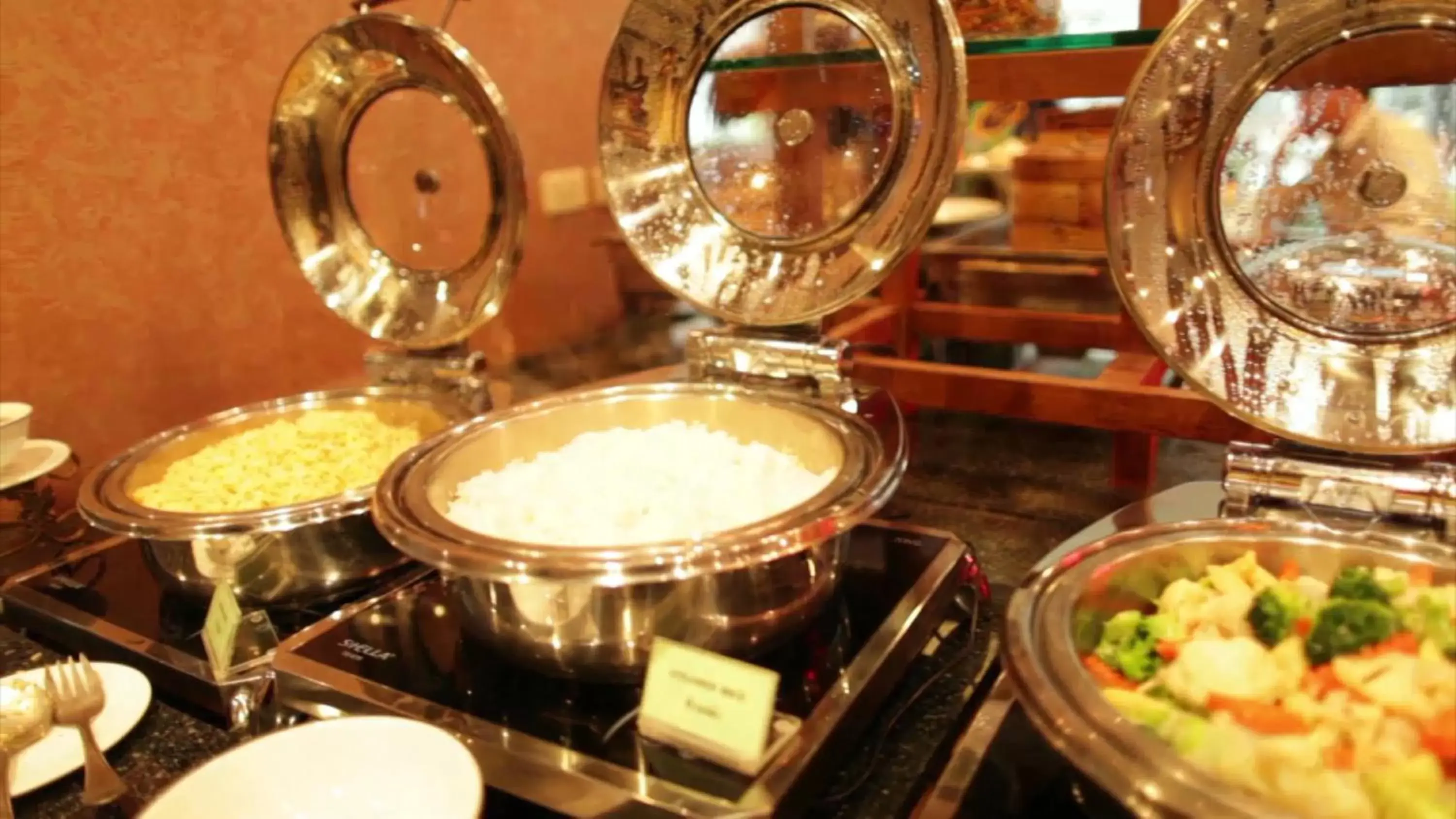 Buffet breakfast, Food in Grand Diamond Suites Hotel