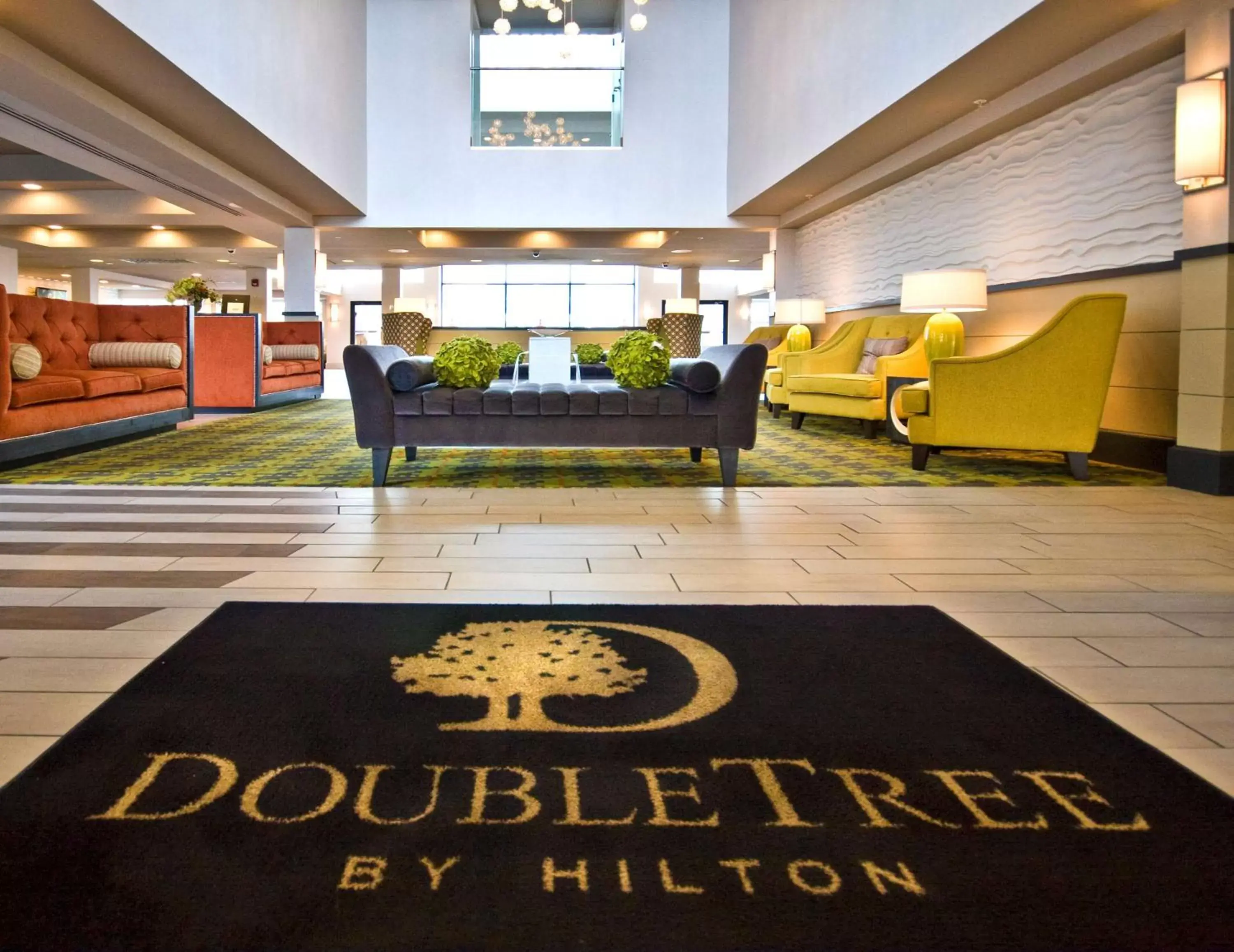 Lobby or reception in DoubleTree by Hilton Huntsville-South