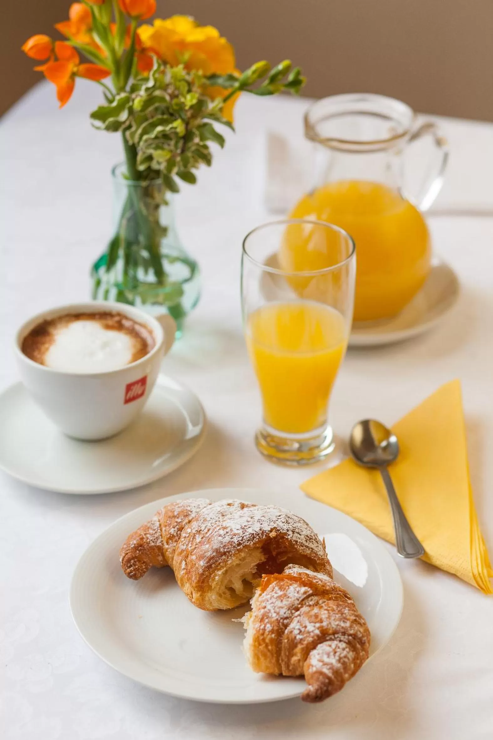 Breakfast in Hotel Gambara