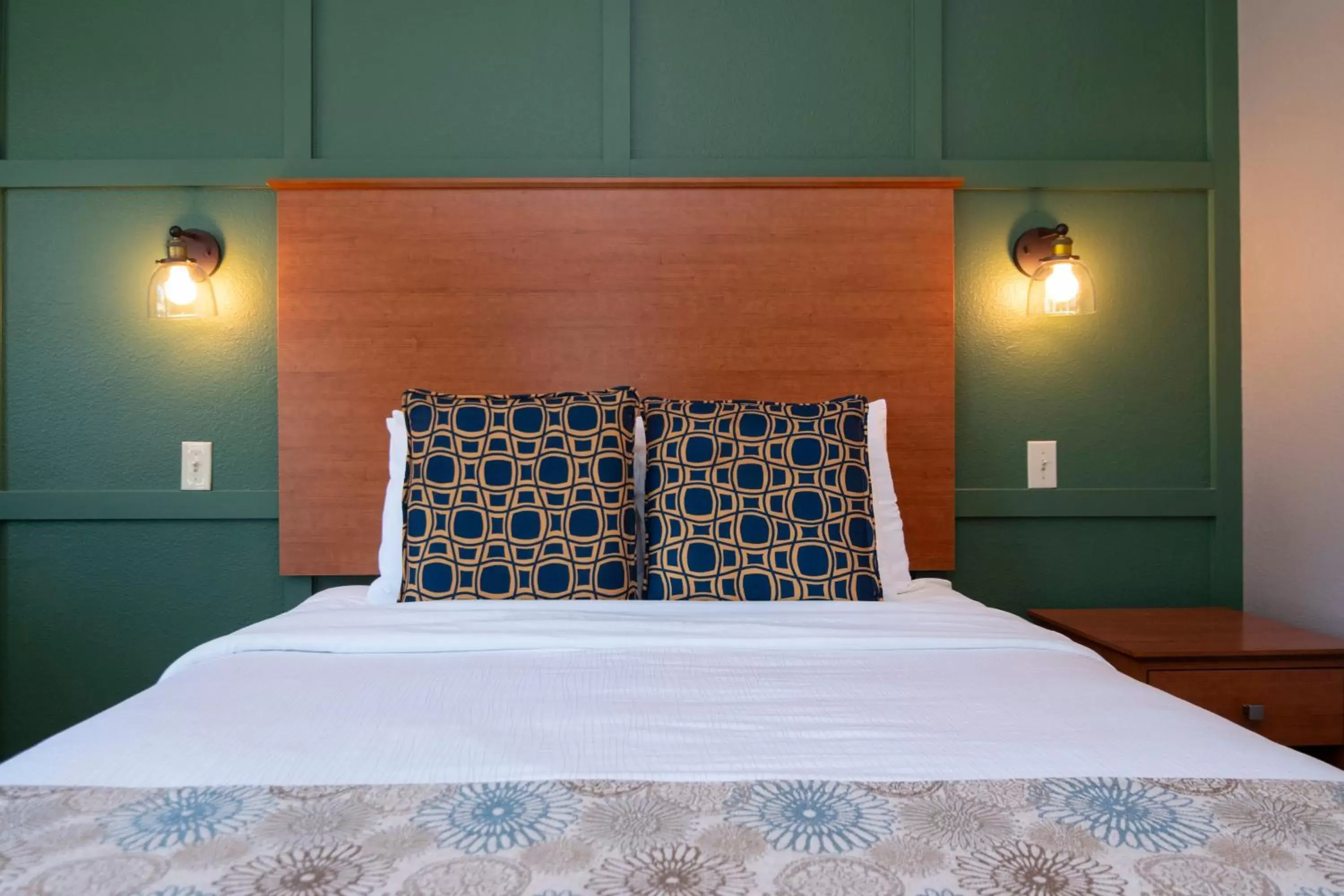 Bed in Nordic Inn and Suites Bed in Nordic Inn and Suites