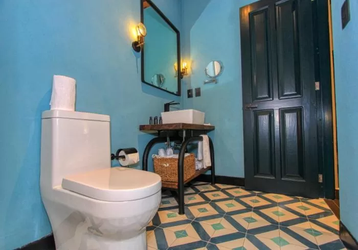 Antigua Trece Hotel Fusión