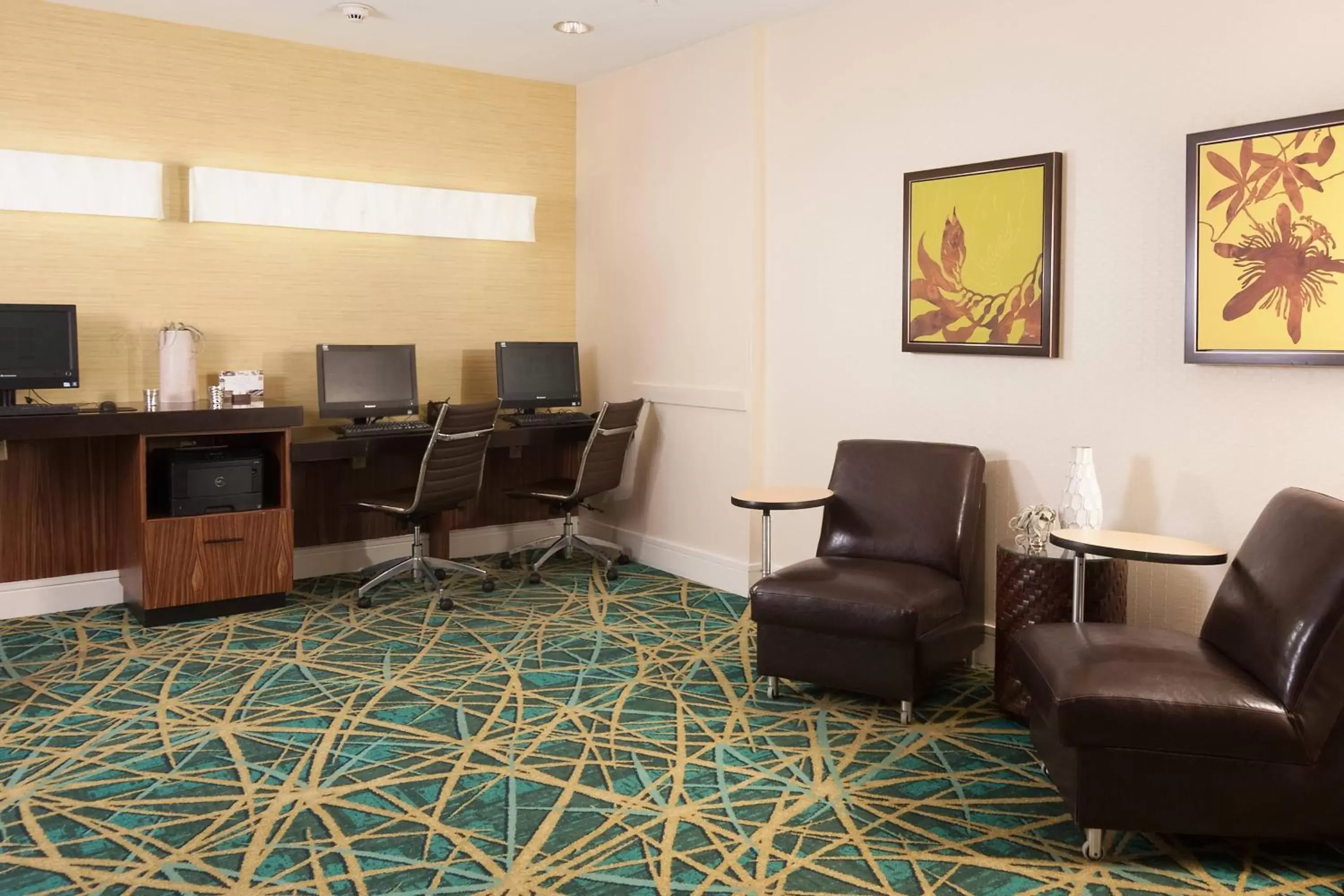 Business facilities, Seating Area in SpringHill Suites by Marriott Orlando Convention Center