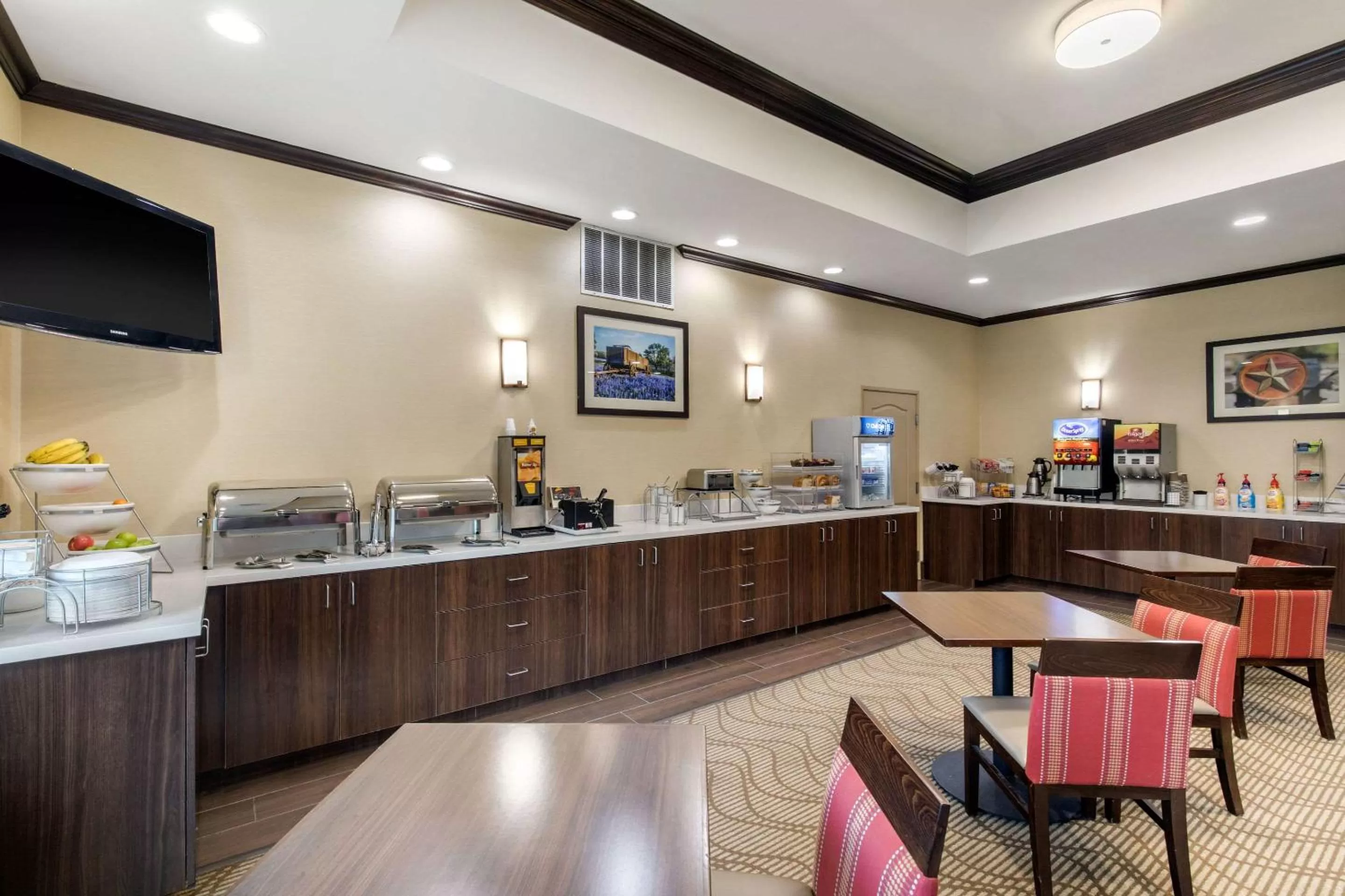 Restaurant/places to eat in Comfort Inn & Suites Cedar Hill Duncanville
