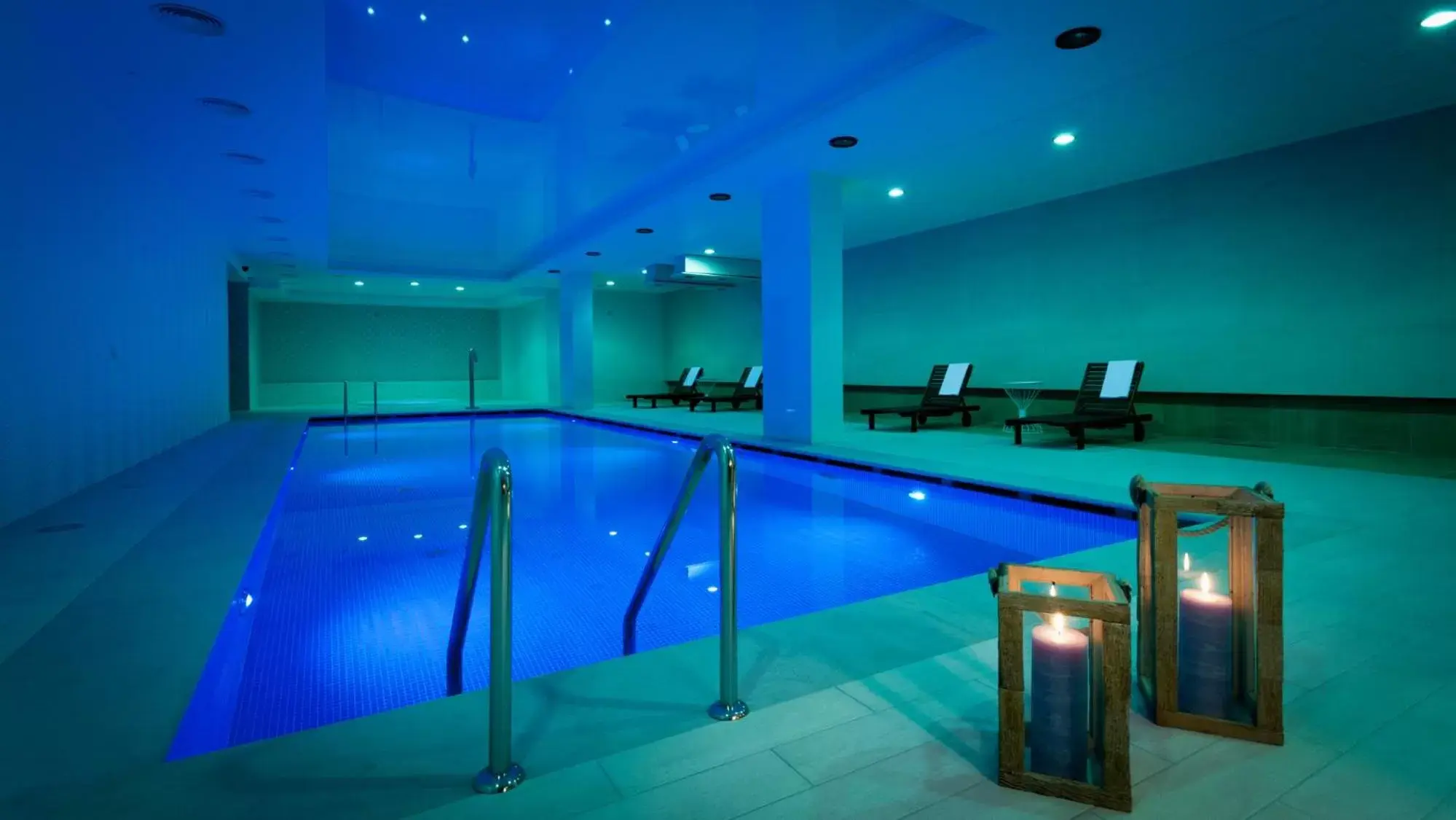 Swimming pool in Relais & Châteaux Hotel Quadrille - Adults Only Swimming pool in Relais & Châteaux Hotel Quadrille - Adults Only