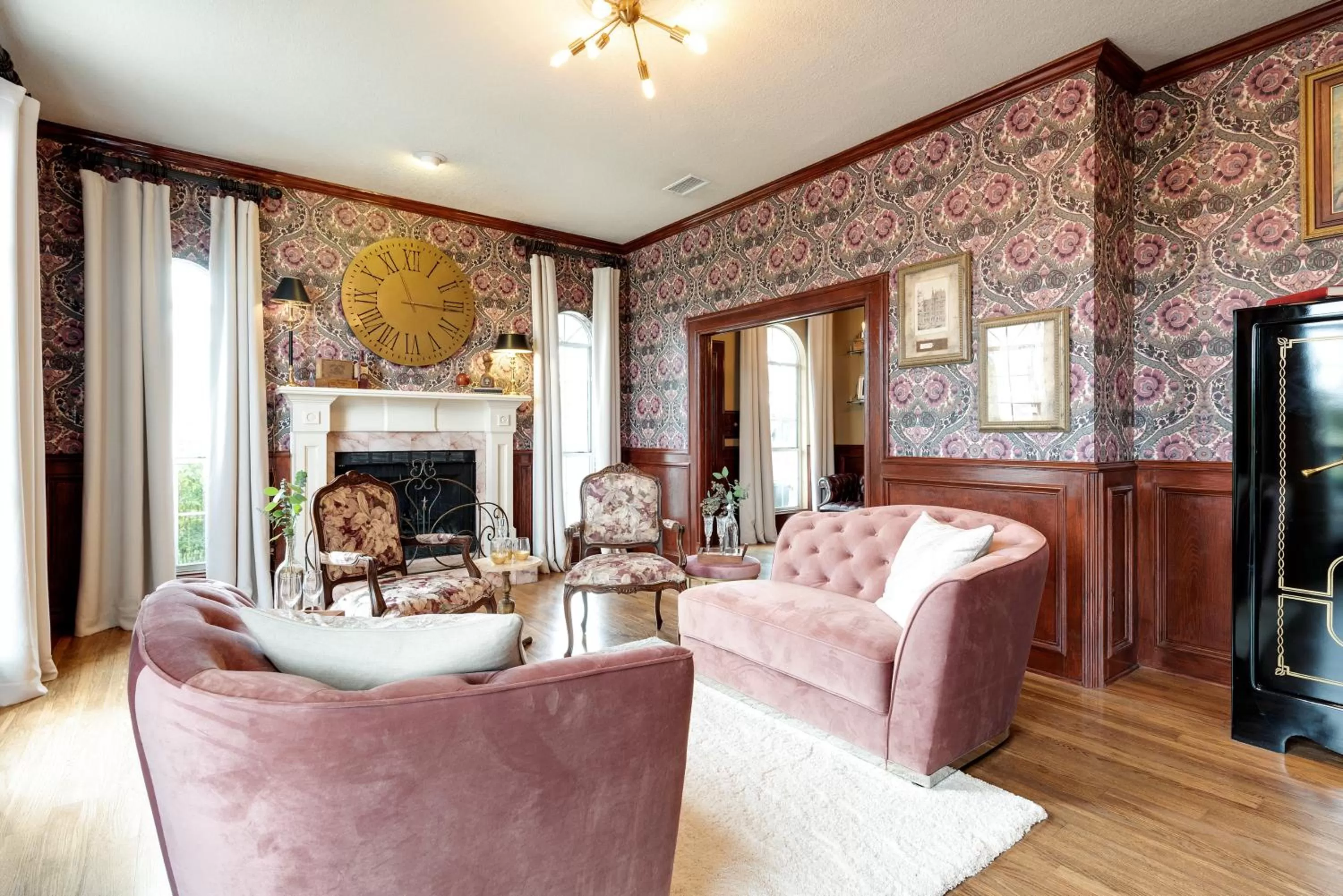 Living room in The Plantation House Boutique Inn
