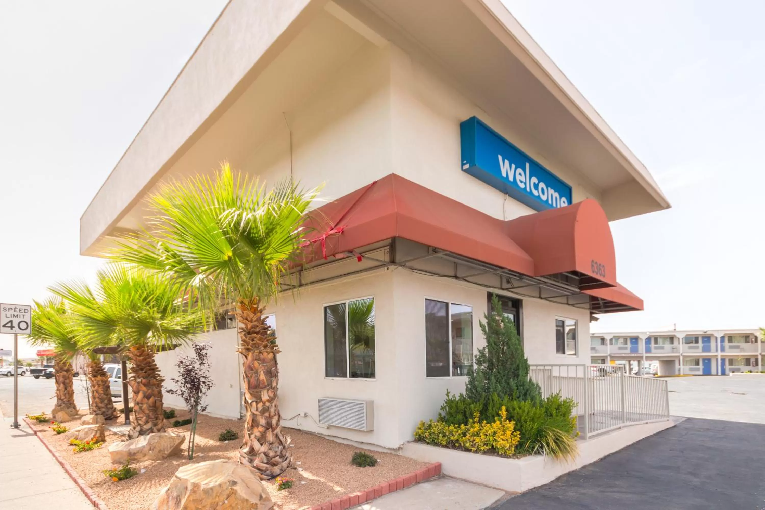 Facade/entrance in Motel 6-El Paso, TX - Airport - Fort Bliss