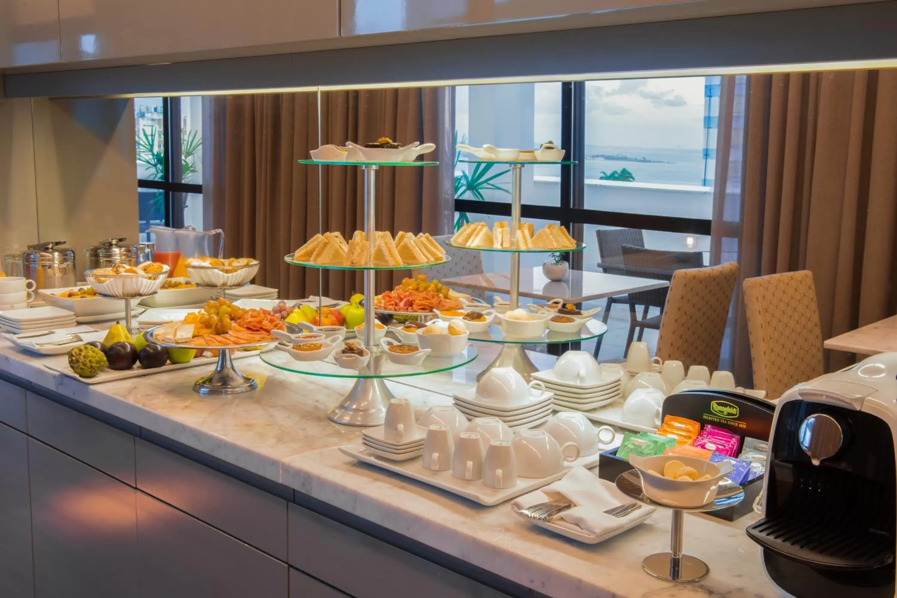 Buffet breakfast in Wish Hotel da Bahia