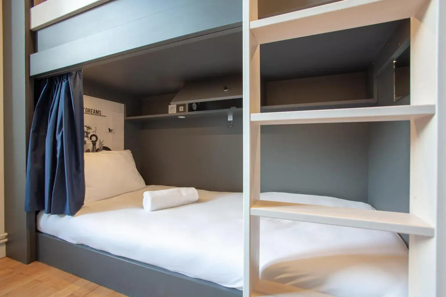 Bunk Bed in The People - Strasbourg