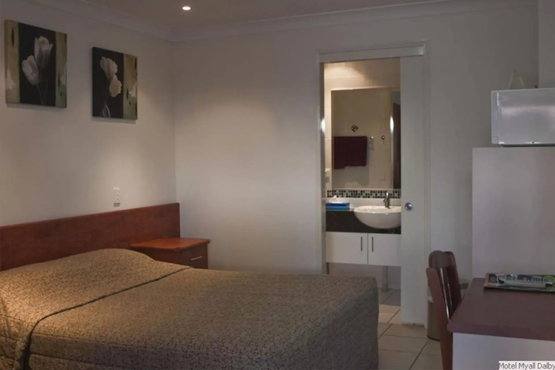 Deluxe Queen Room in Motel Myall Deluxe Queen Room in Motel Myall