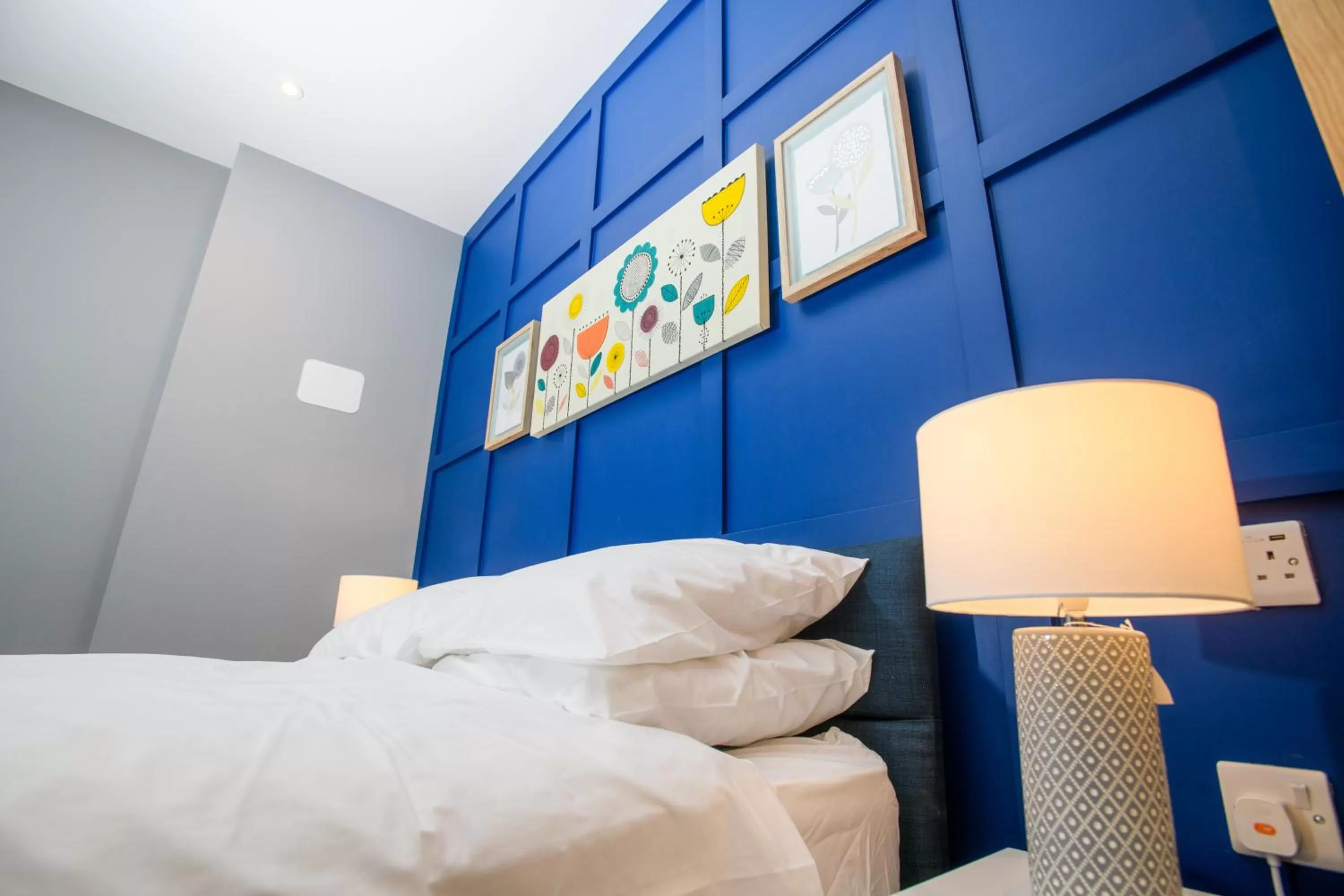 Decorative detail, Bed in Tavmar Accommodation