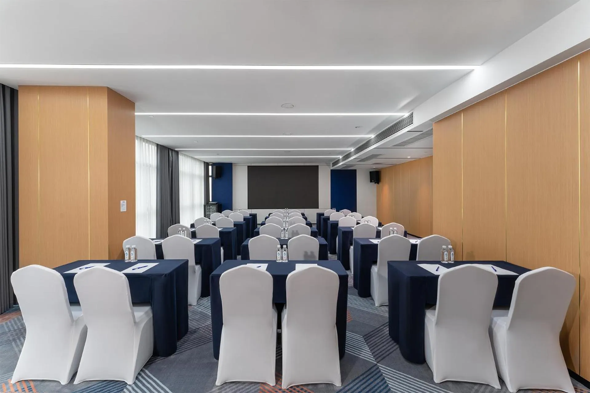 Meeting/conference room in Holiday Inn Express Nanning Convention&Exhibition