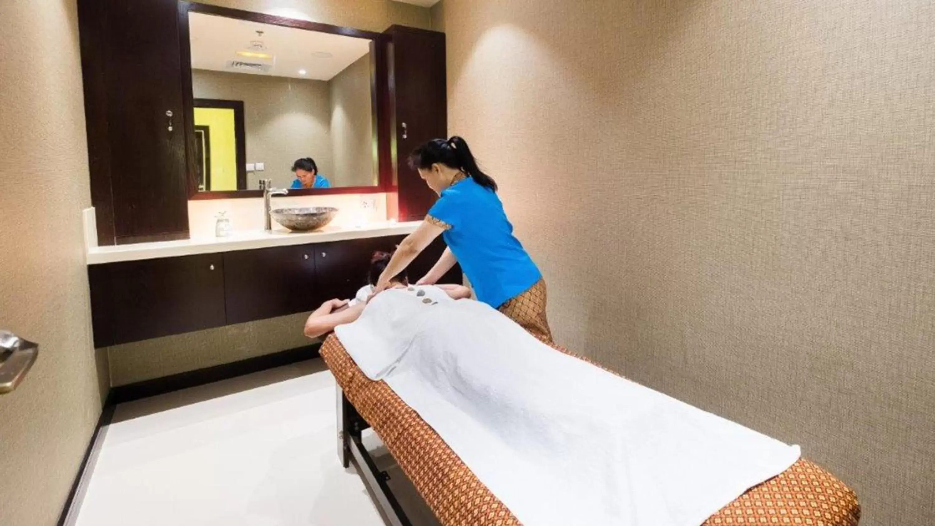 Spa and wellness centre/facilities in Holiday Inn Dubai Al Barsha, an IHG Hotel