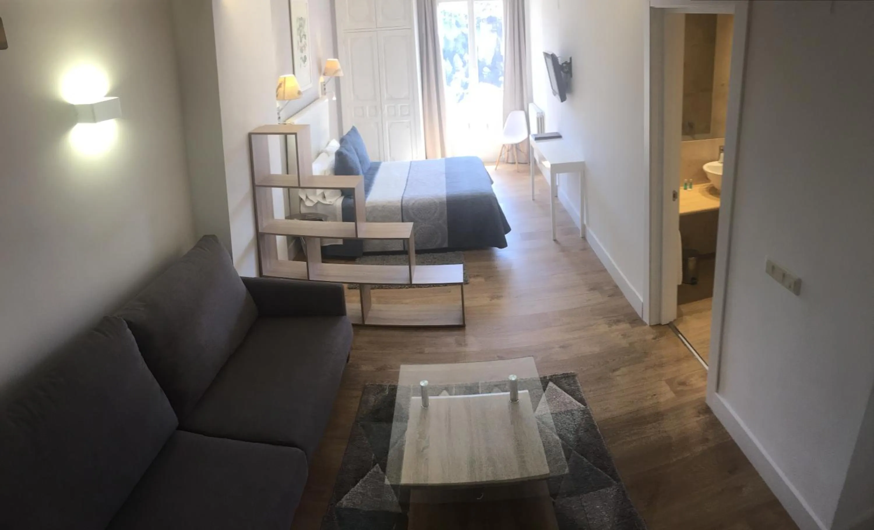 Bedroom in Hotel Leonor de Aquitania