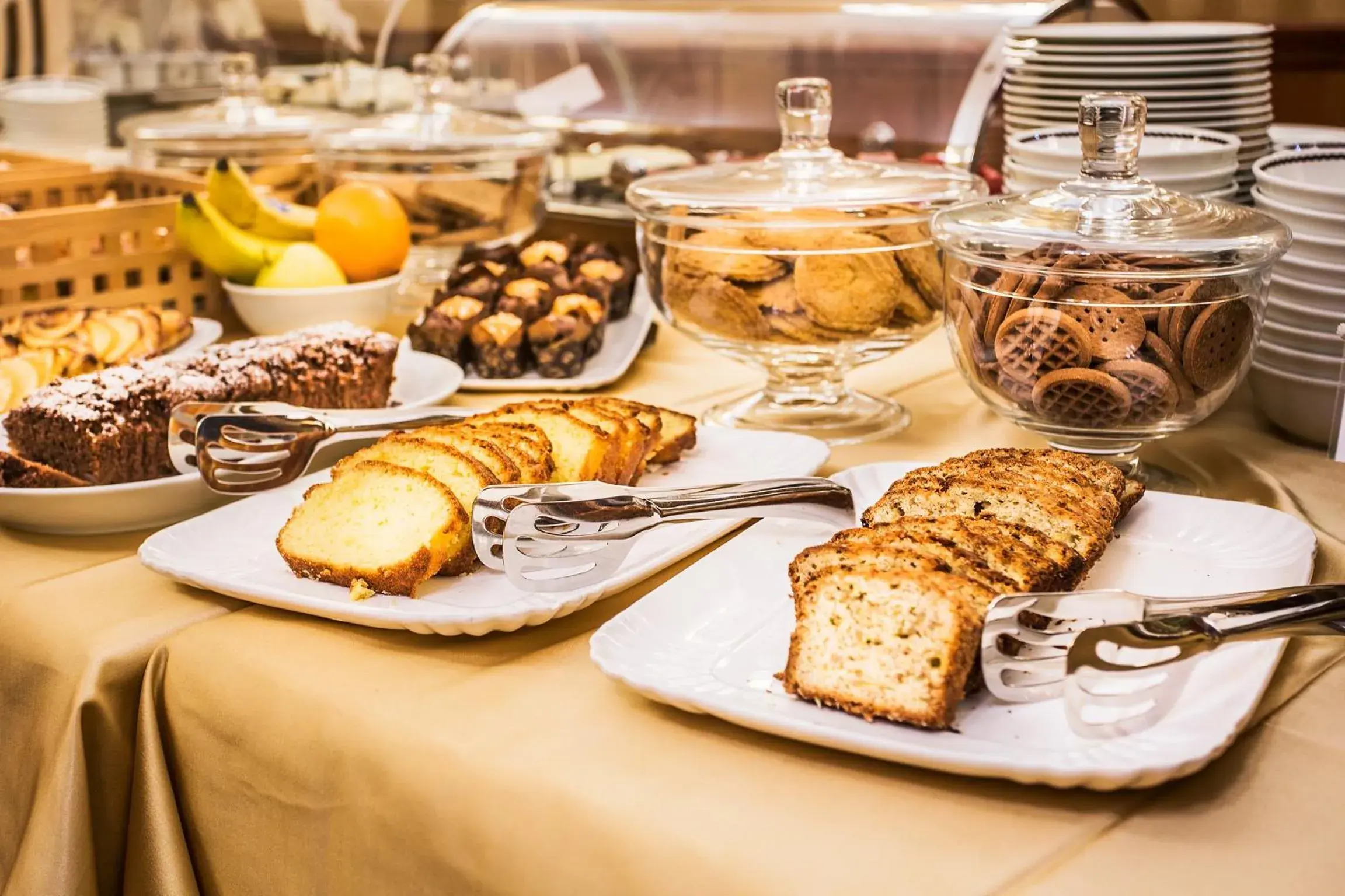 Buffet breakfast in Hotel Principe di Piemonte