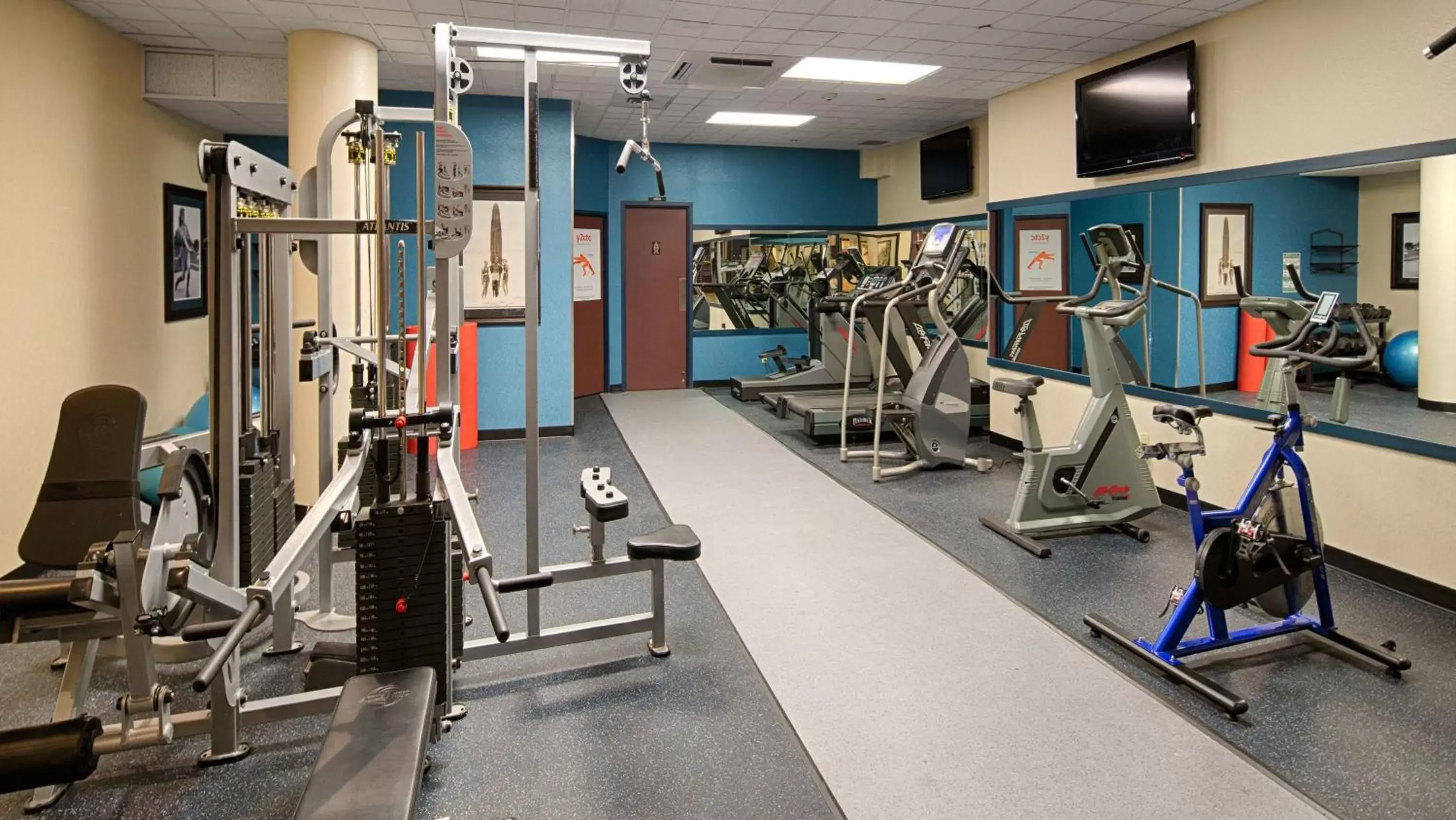 Fitness centre/facilities in Best Western PLUS Port O'Call Hotel
