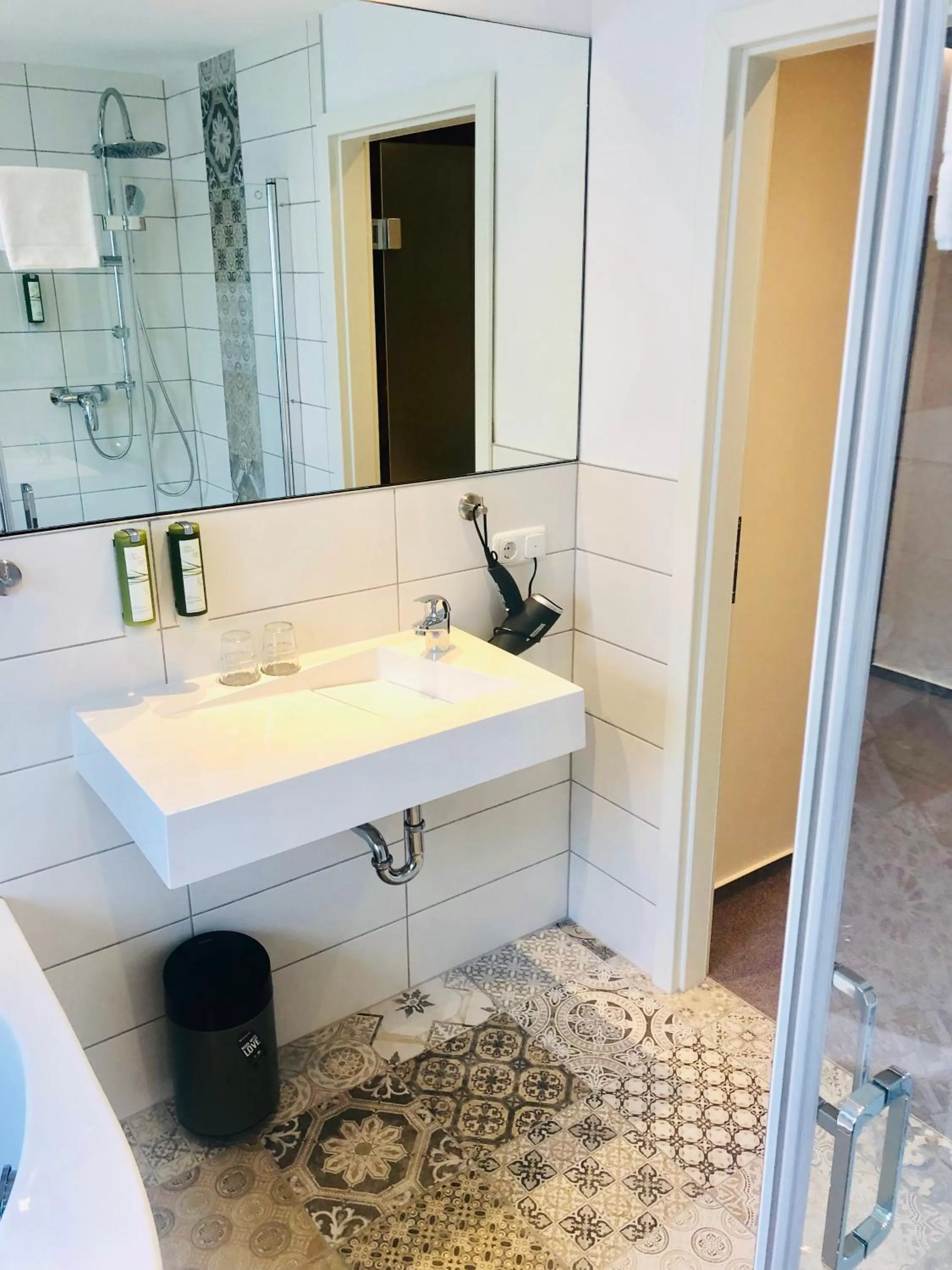 Bathroom in Hotel am Schloss