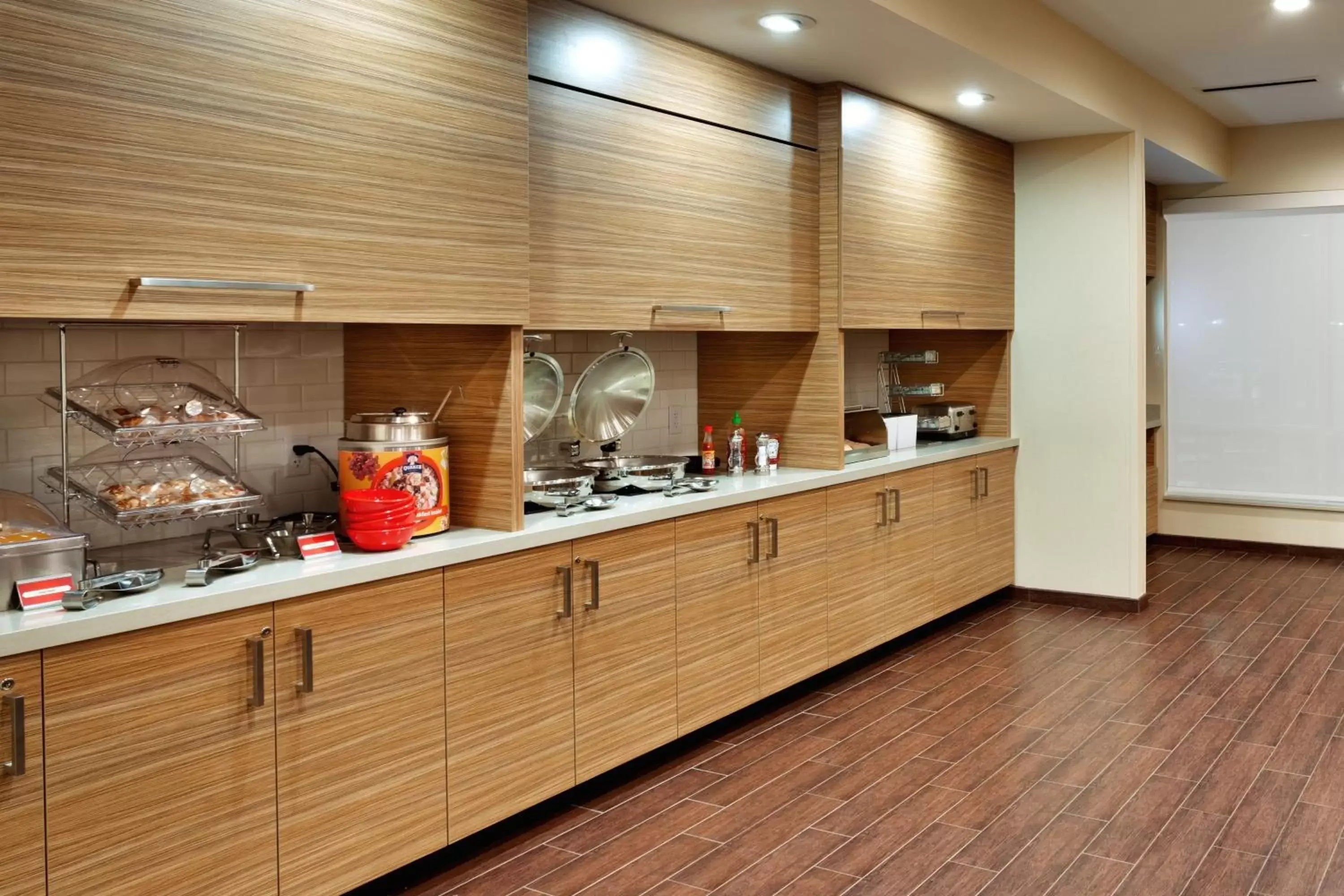 Breakfast, Kitchen/Kitchenette in TownePlace Suites by Marriott Clovis