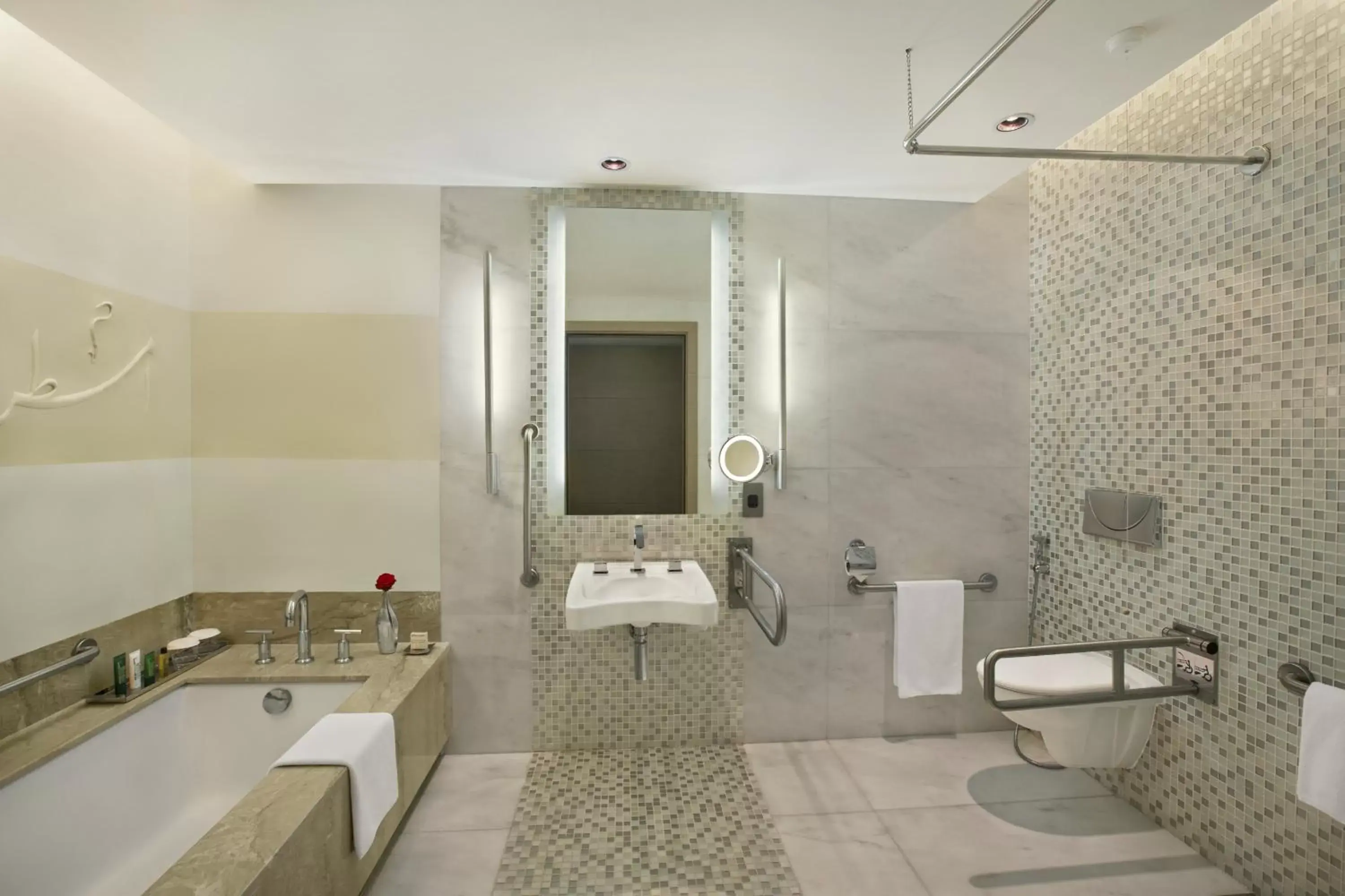 Superior Twin Room with City View in Millennium Al Rawdah Hotel Superior Twin Room with City View in Millennium Al Rawdah Hotel