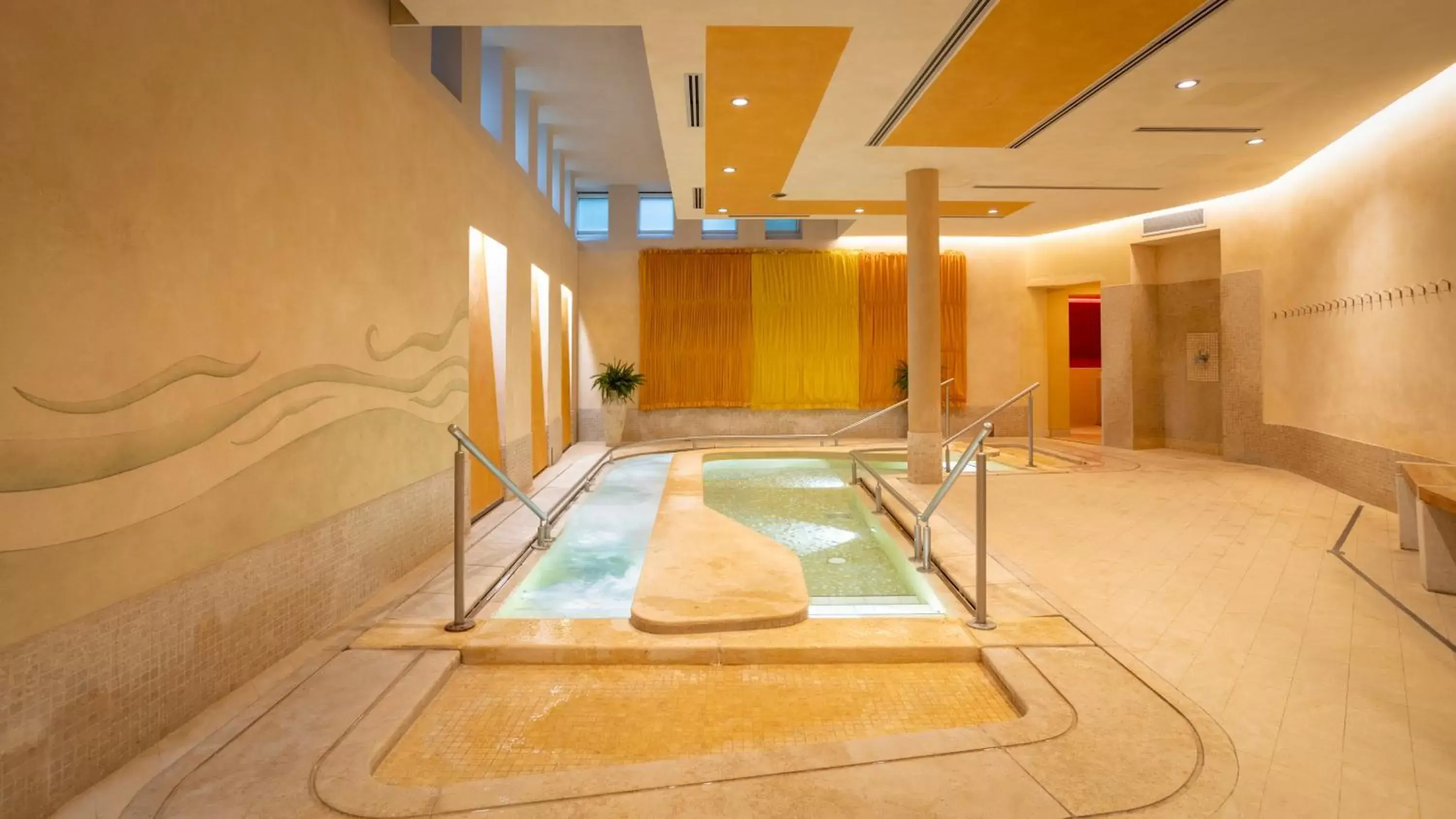 Spa and wellness centre/facilities, Swimming Pool in Hotel Caesius Thermae & Spa Resort