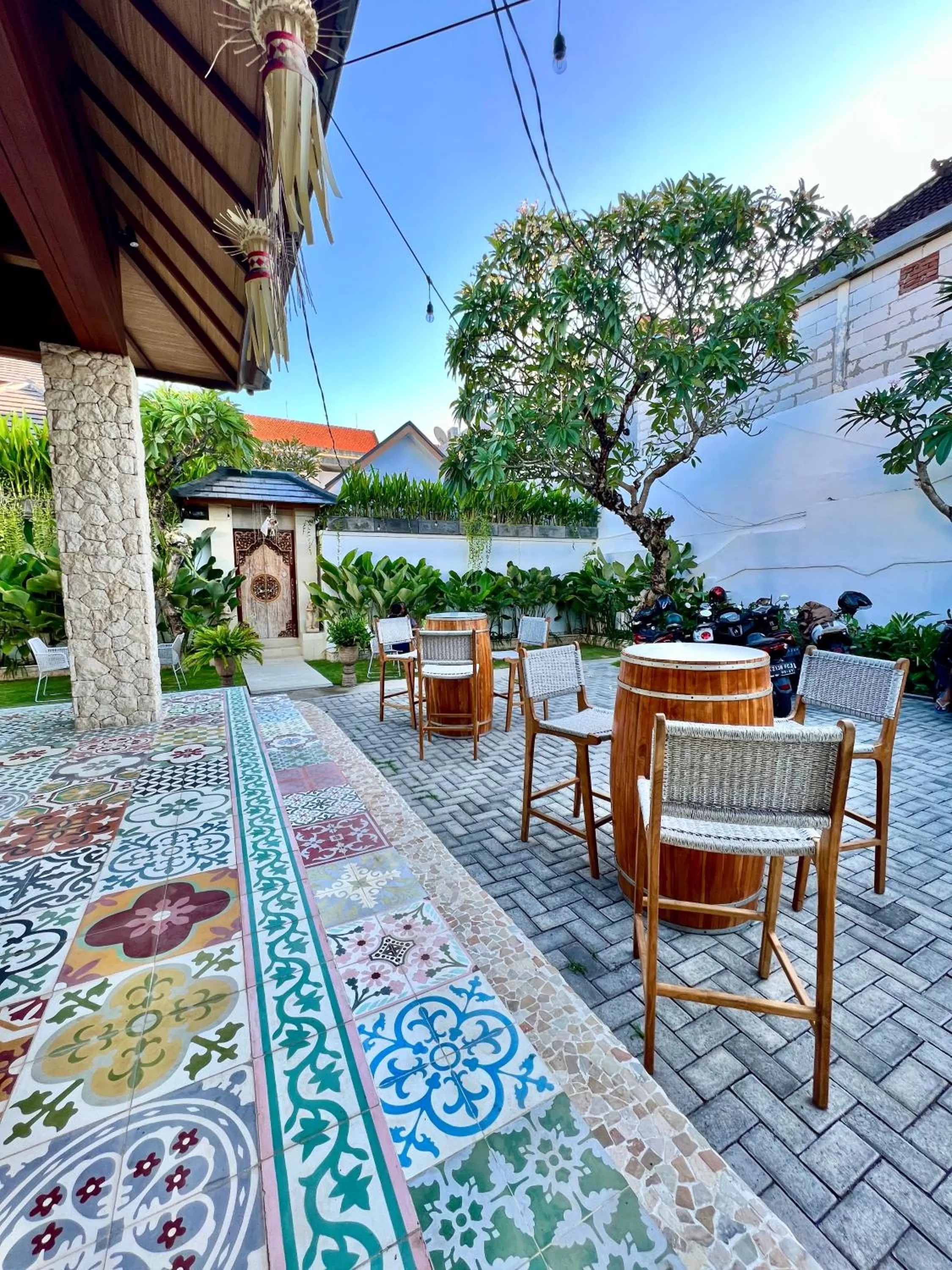 Restaurant/places to eat in Puspa Ayu Villas & Apartments