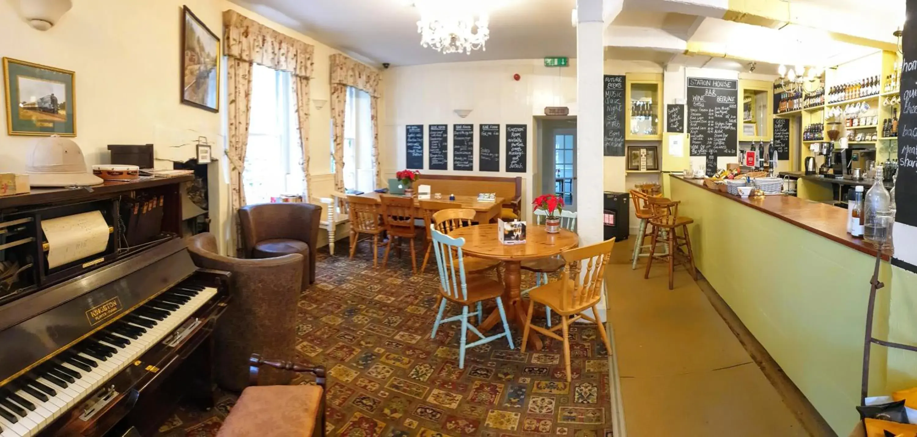 Lounge or bar, Restaurant/Places to Eat in Station House, Dartmoor and Coast located, Village centre Hotel