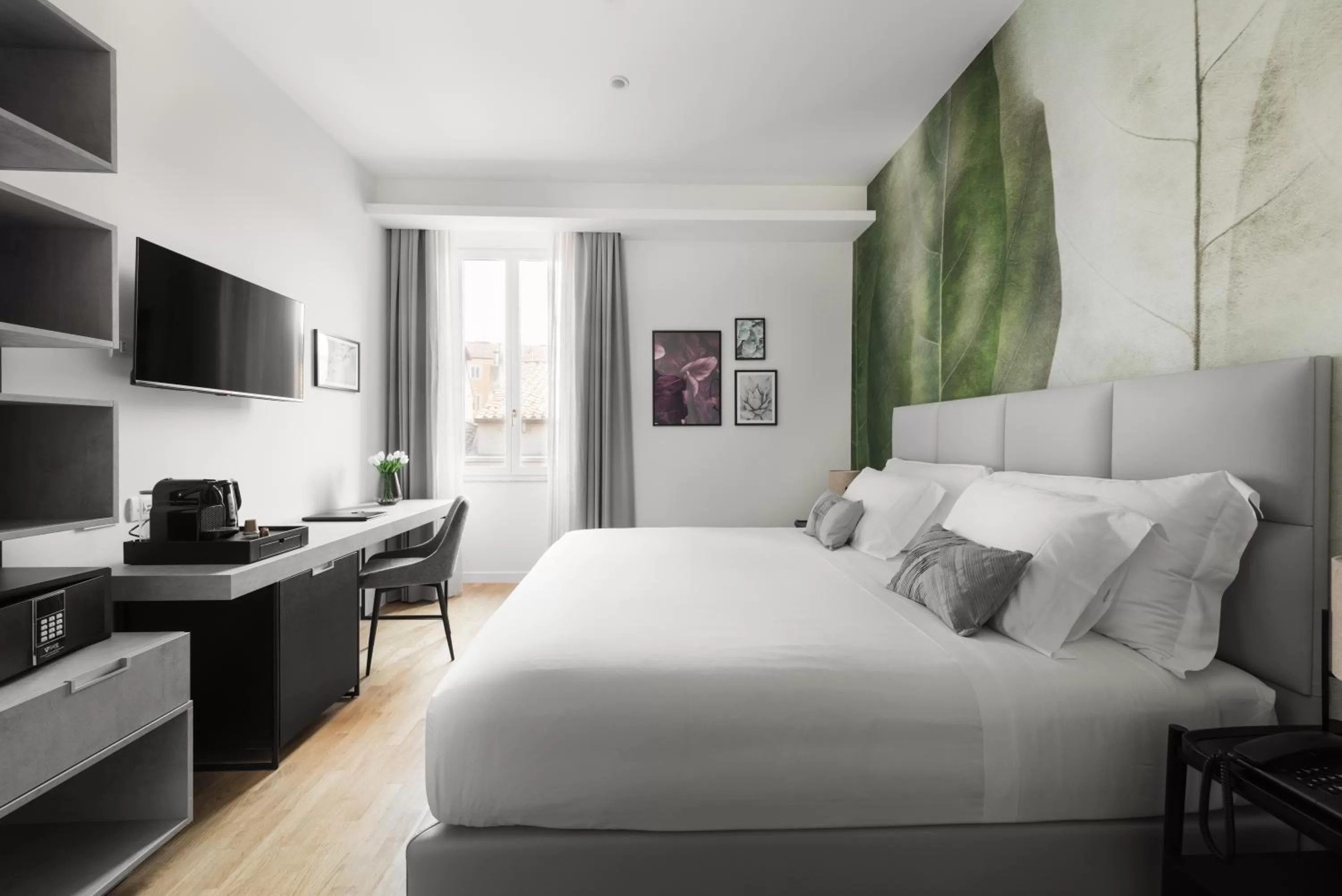 Photo of the whole room, Bed in AT FORTY-ONE