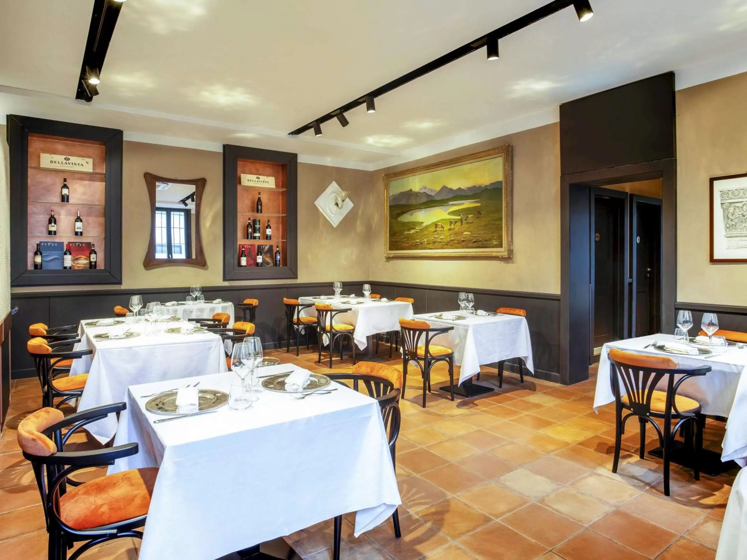 Restaurant/Places to Eat in Novotel Parma Centro