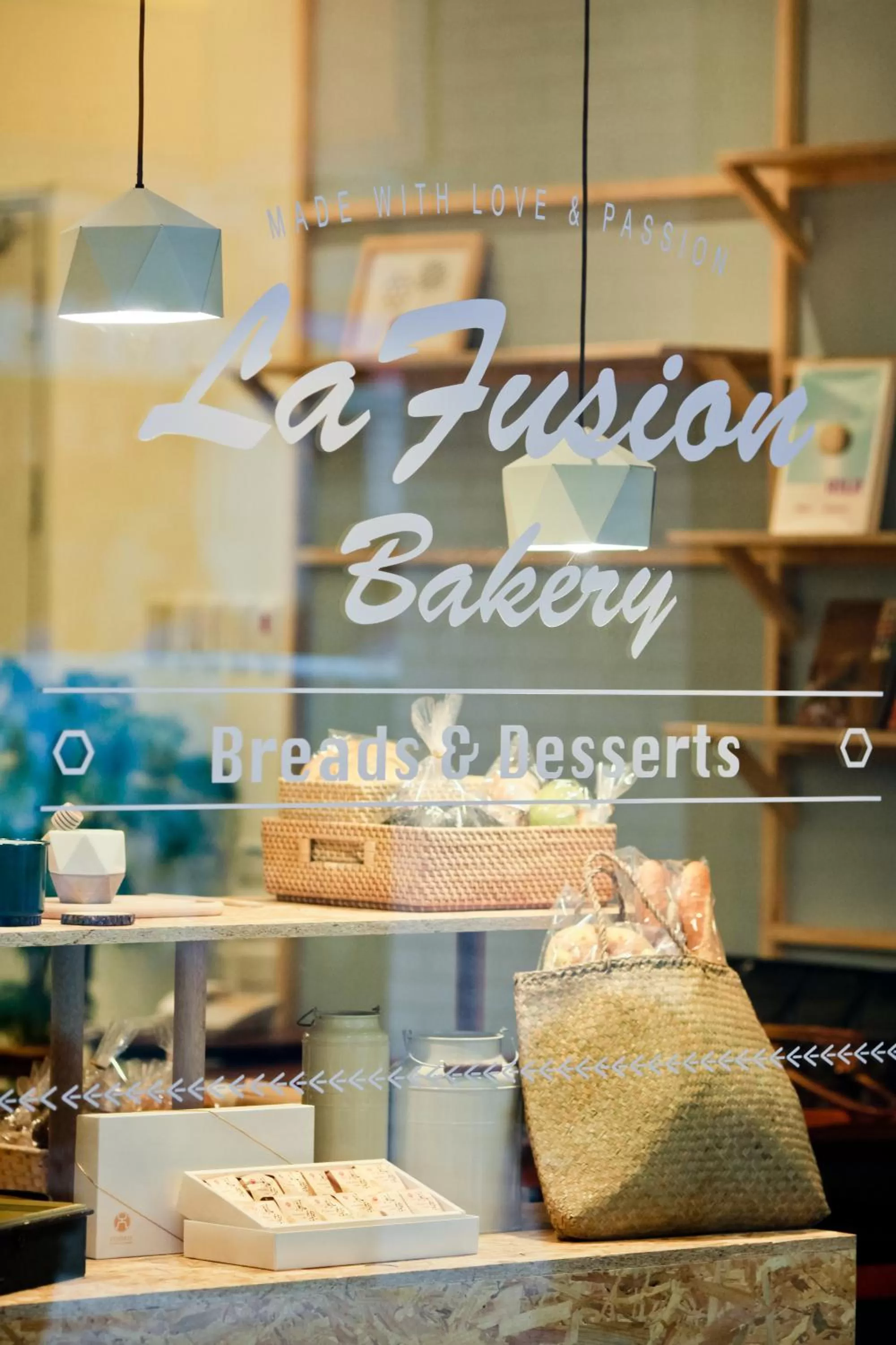 Food in Bee House by Cosmos Creation - Taipei Main Station