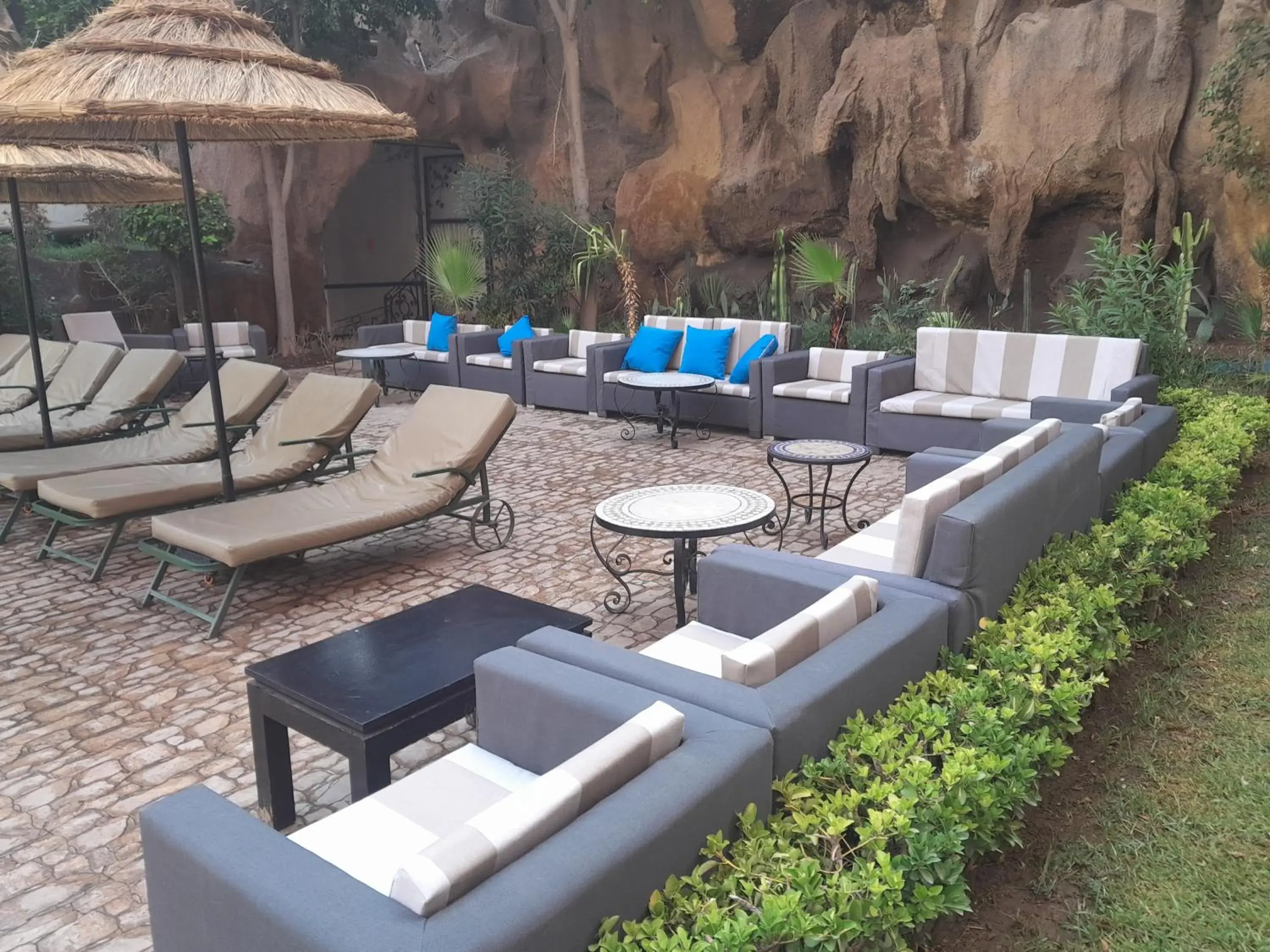 Seating area in Hotel Imperial Holiday