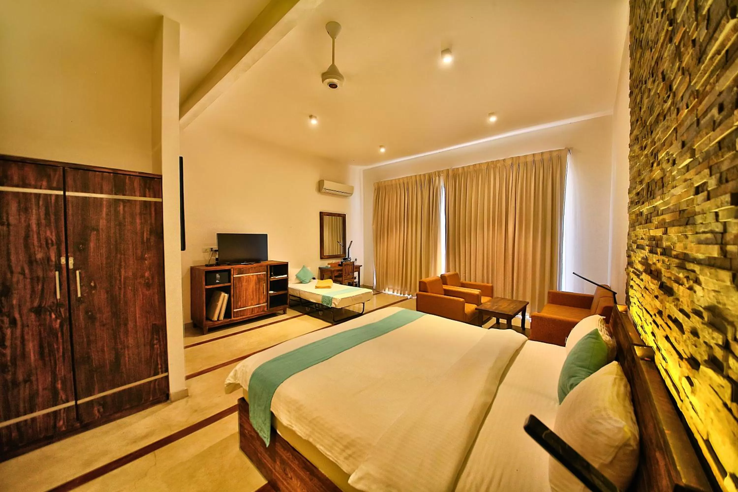 Property building, Bed in R Degrees Boutique Hotel & Spa