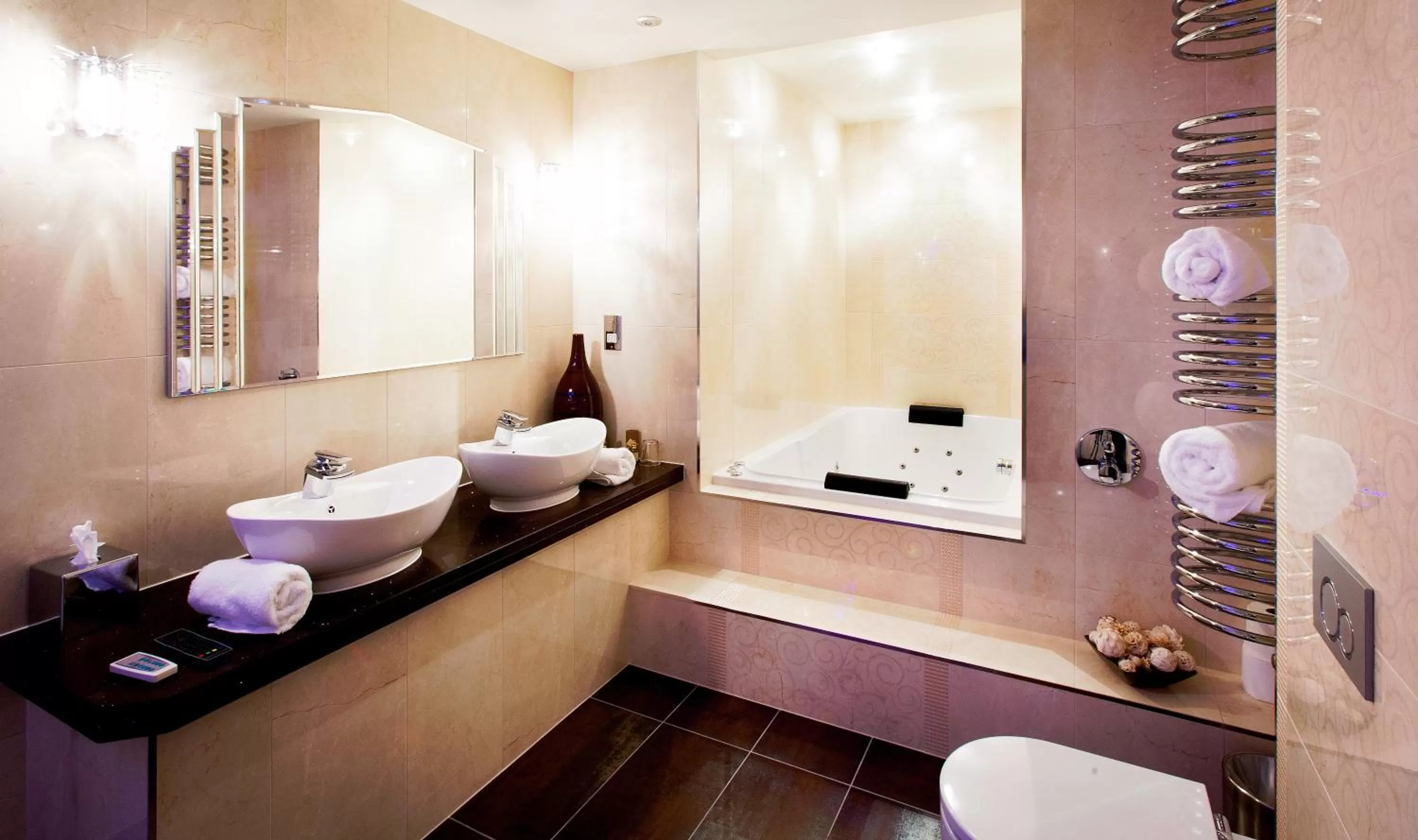 Bathroom in Applegarth Villa Hotel & Restaurant (Adult Only)