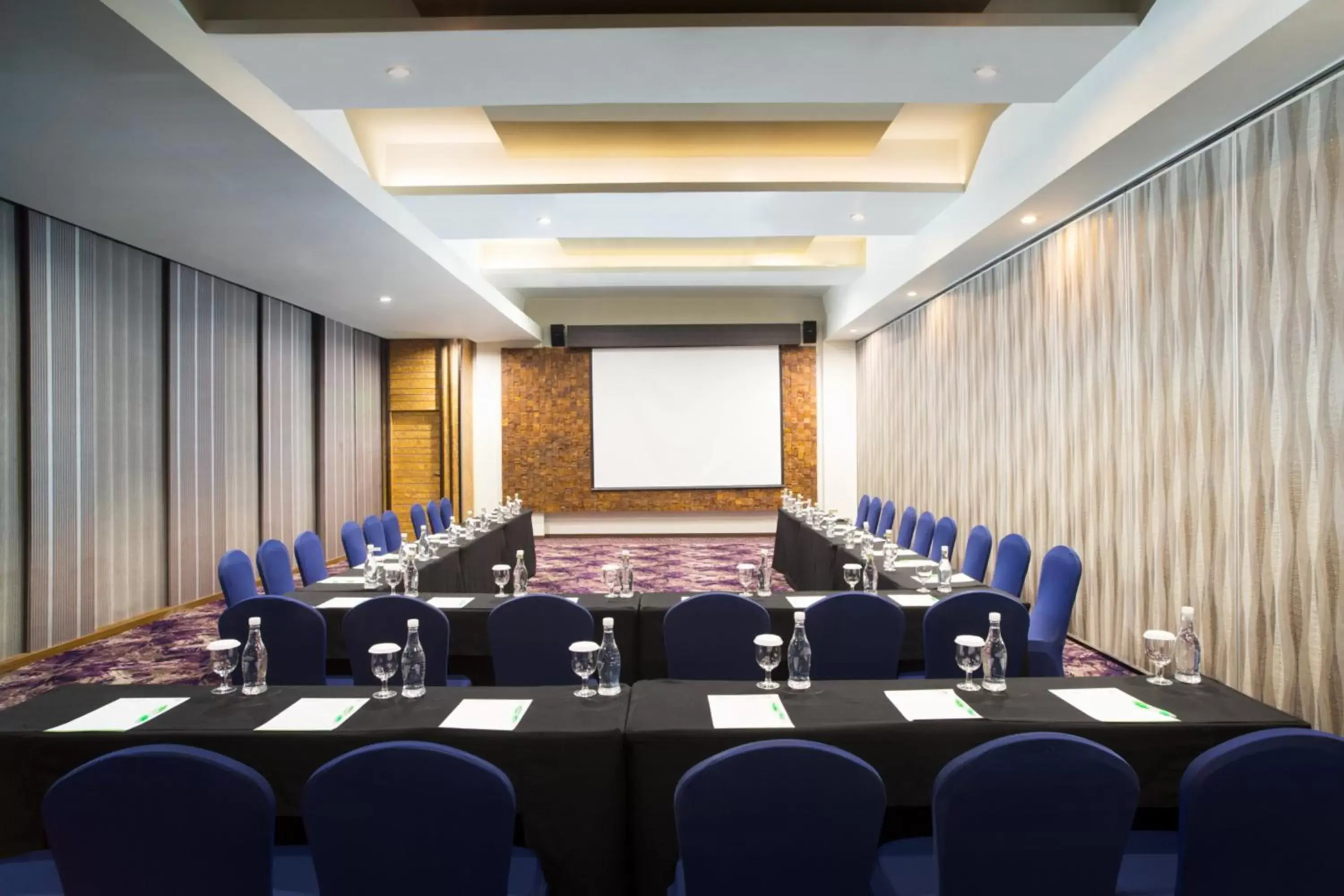 Meeting/conference room in Holiday Inn Cikarang Jababeka, an IHG Hotel