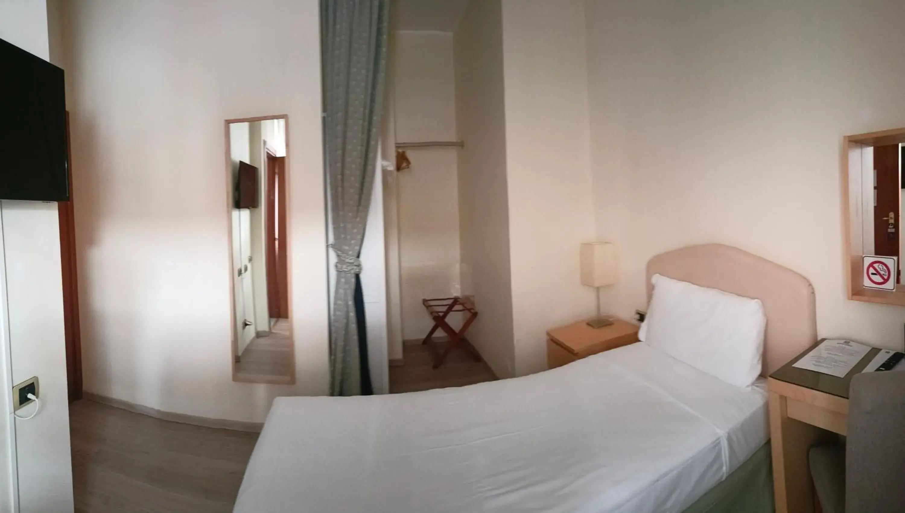 Bed in iH Hotels Milano Eur - Trezzano sul Naviglio