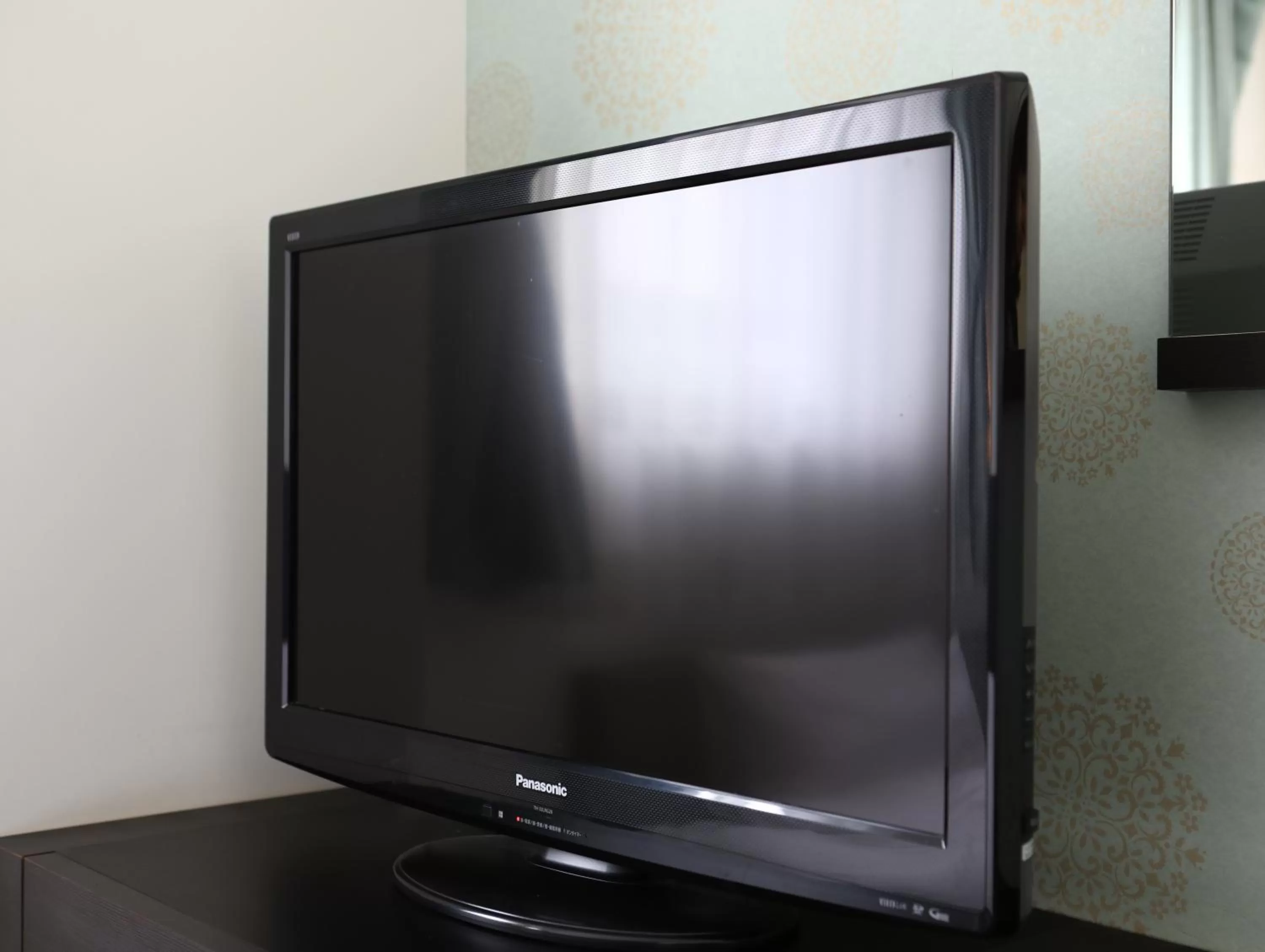 TV and multimedia in KOKO HOTEL Himeji Castle - formerly Hotel Wing International Himeji