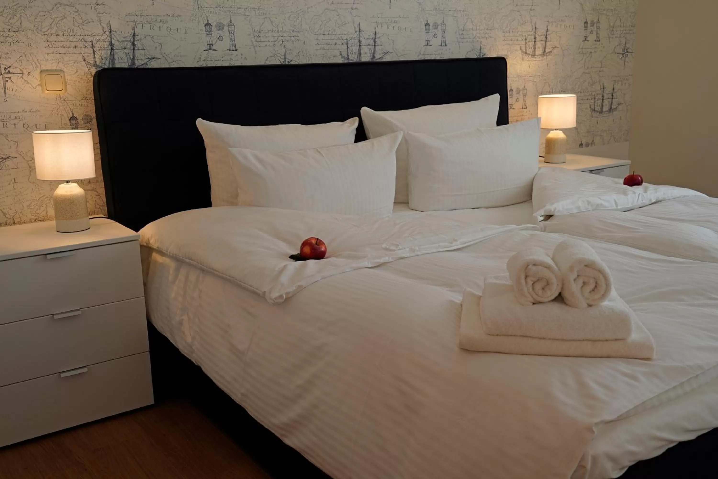 Bedroom, Bed in Hotel Meerlust