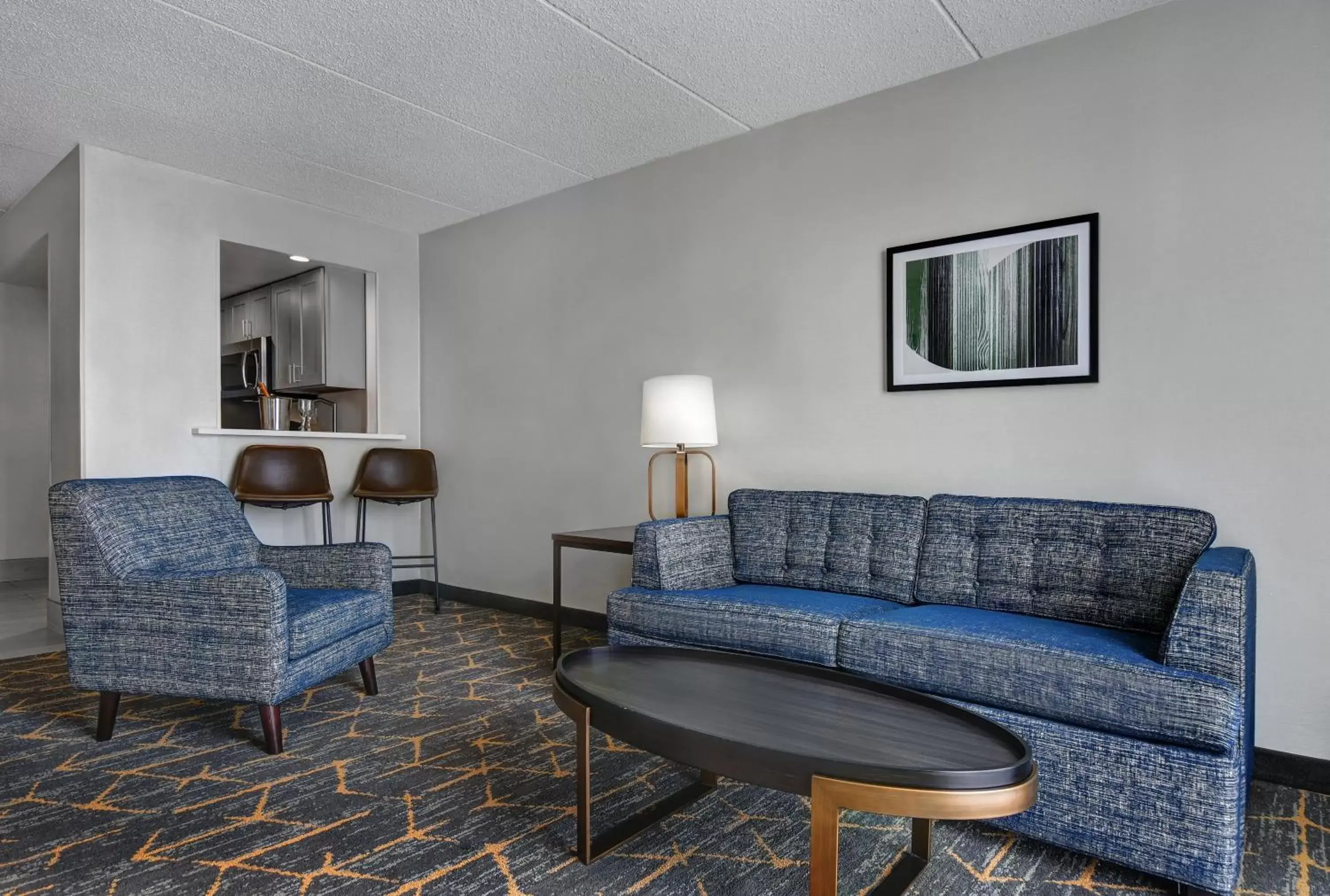 Photo of the whole room, Seating Area in Holiday Inn Philadelphia-Cherry Hill, an IHG Hotel