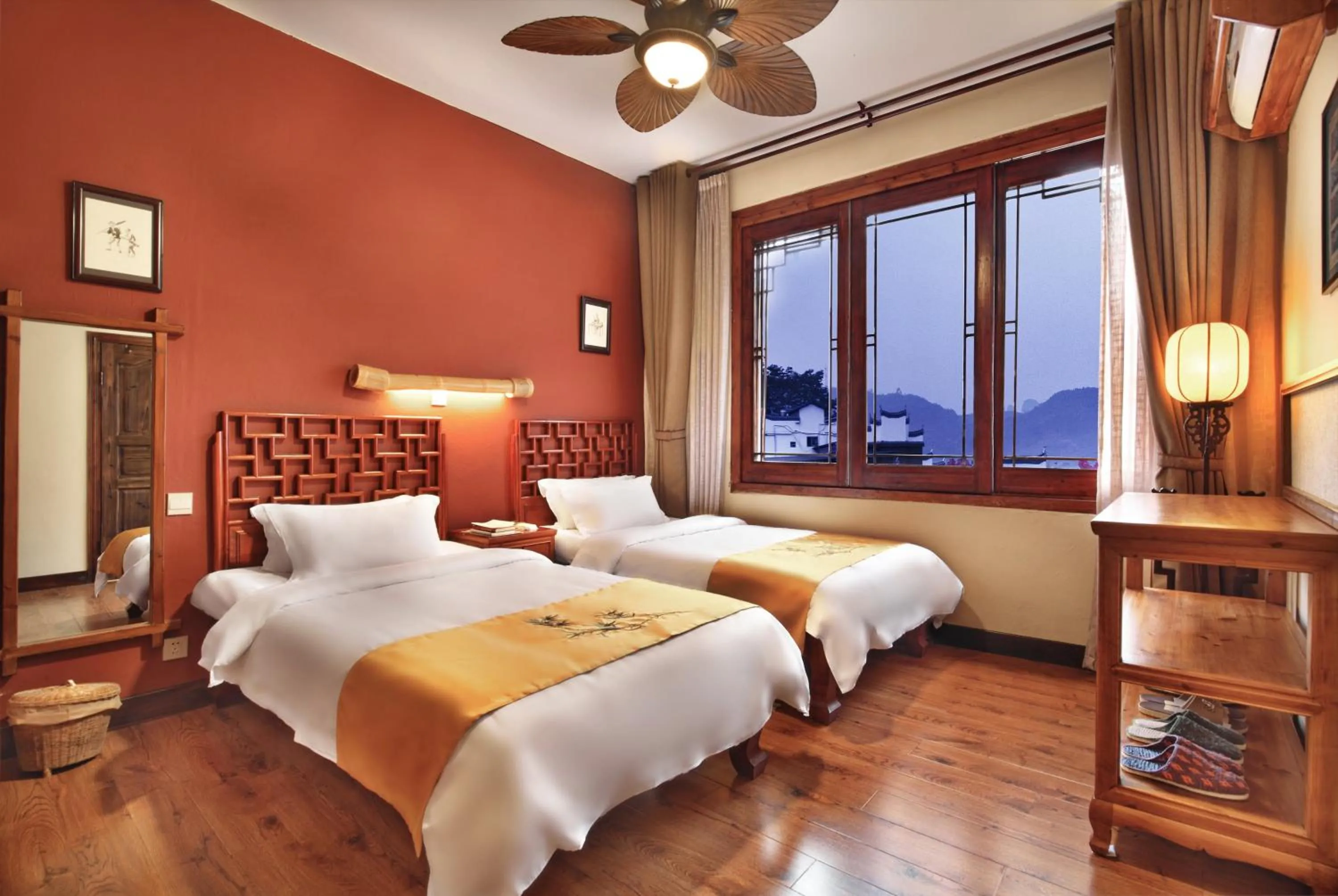 Bed in Yangshuo Village Inn Boutique Hotel