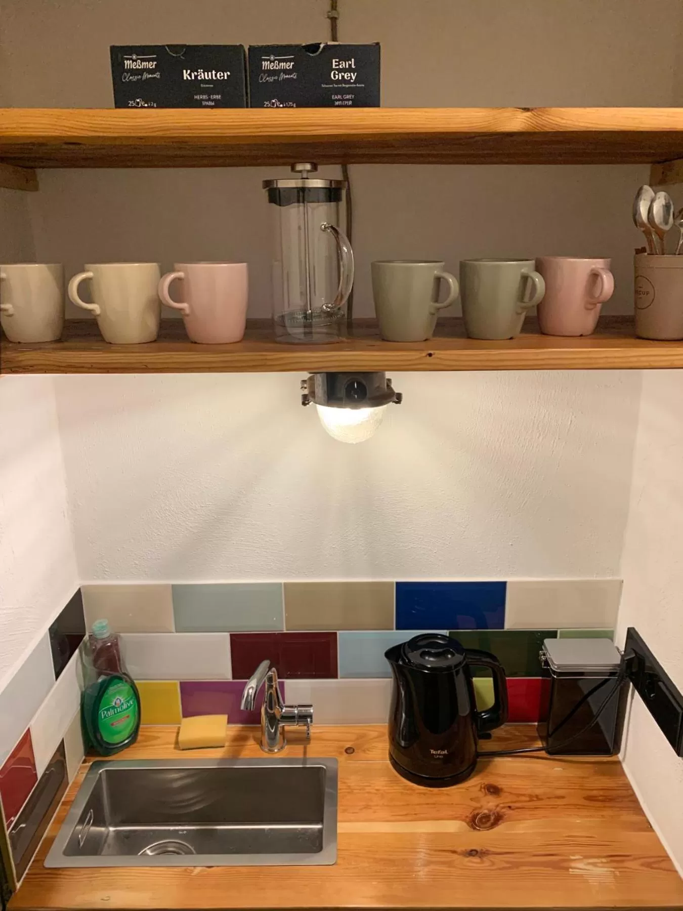 Communal kitchen, Bathroom in Schillinger-Berlin - dance, sleep, repeat!