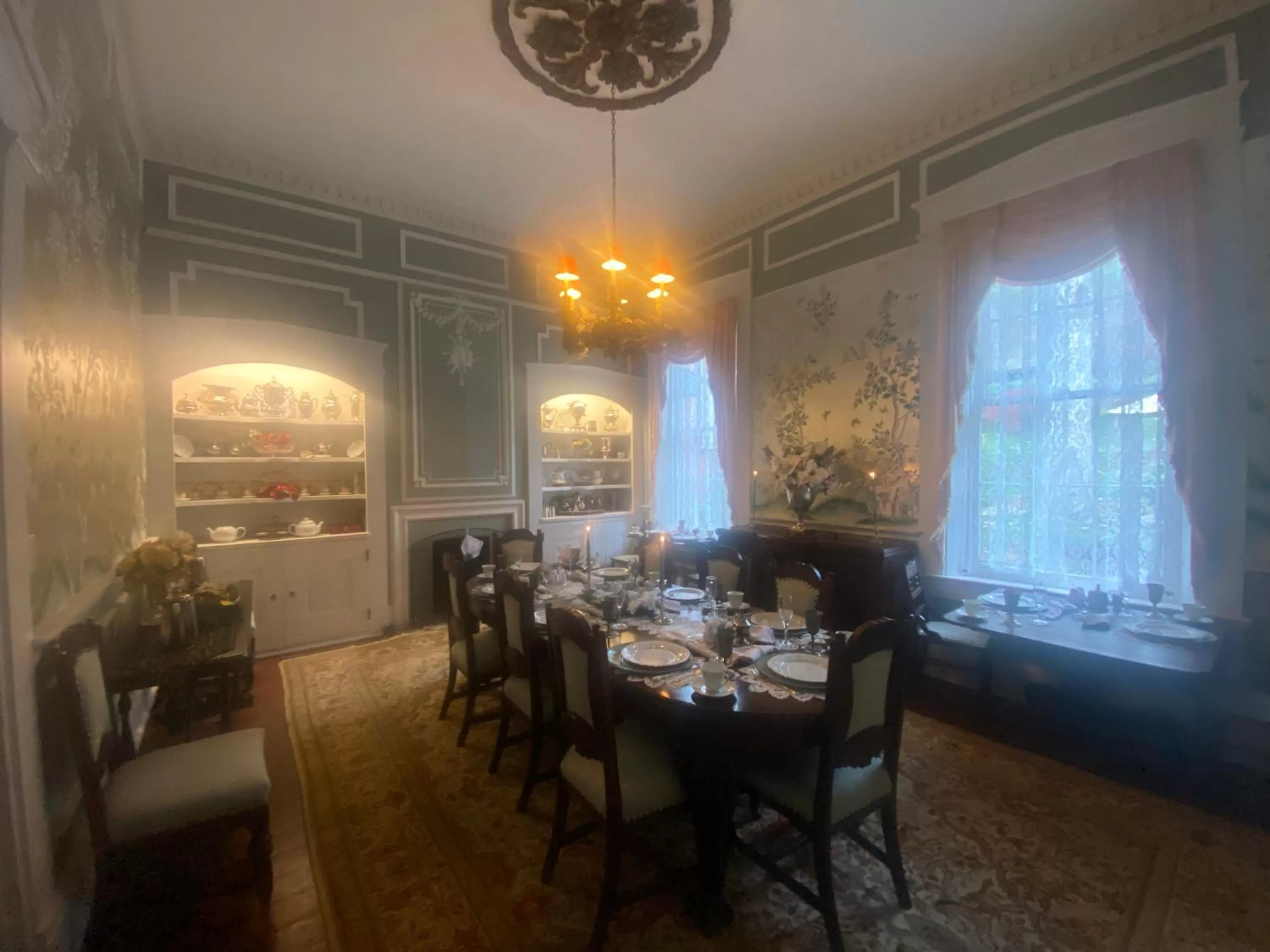 Restaurant/Places to Eat in Corners Mansion Inn - A Bed and Breakfast